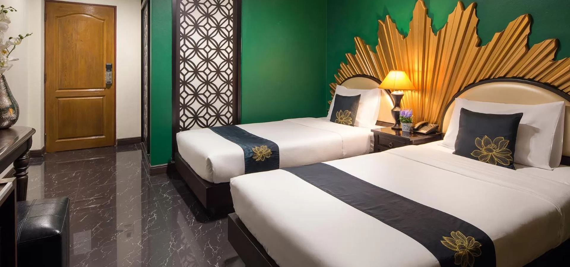 Bedroom, Bed in Khaosan Palace Hotel