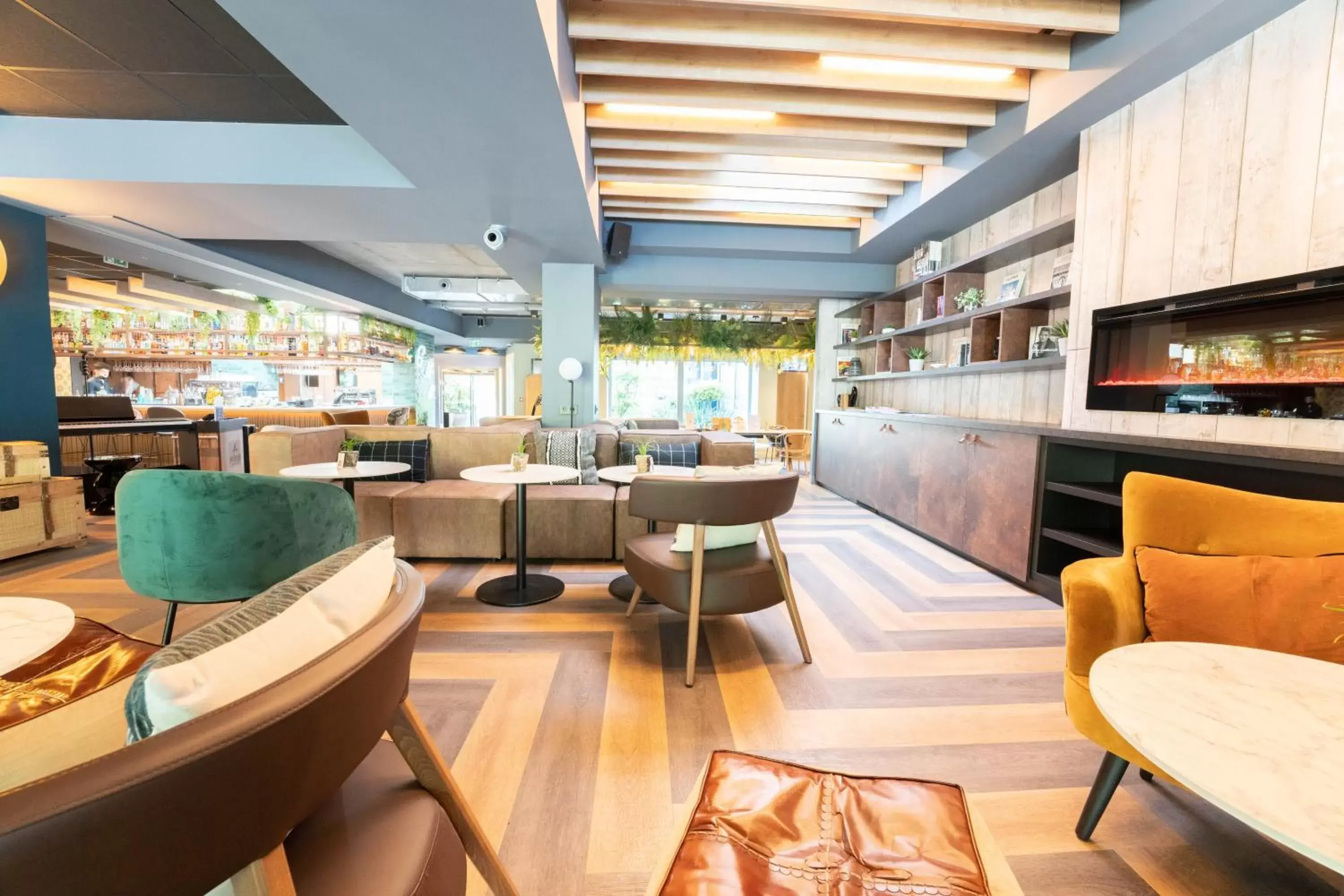 Lobby or reception, Lounge/Bar in Novotel Valence Sud