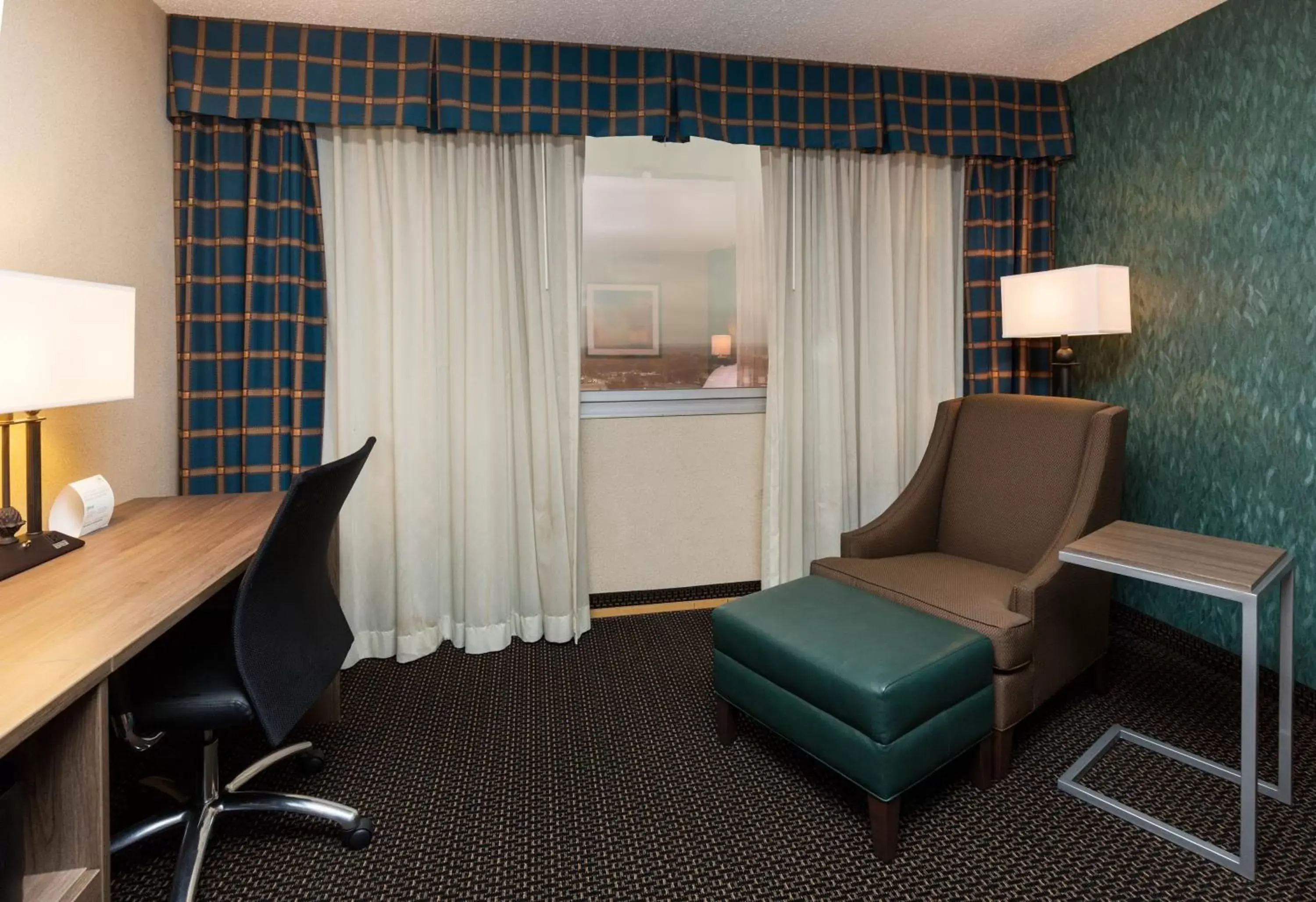 Photo of the whole room in Holiday Inn Des Moines-Downtown-Mercy Campus, an IHG Hotel