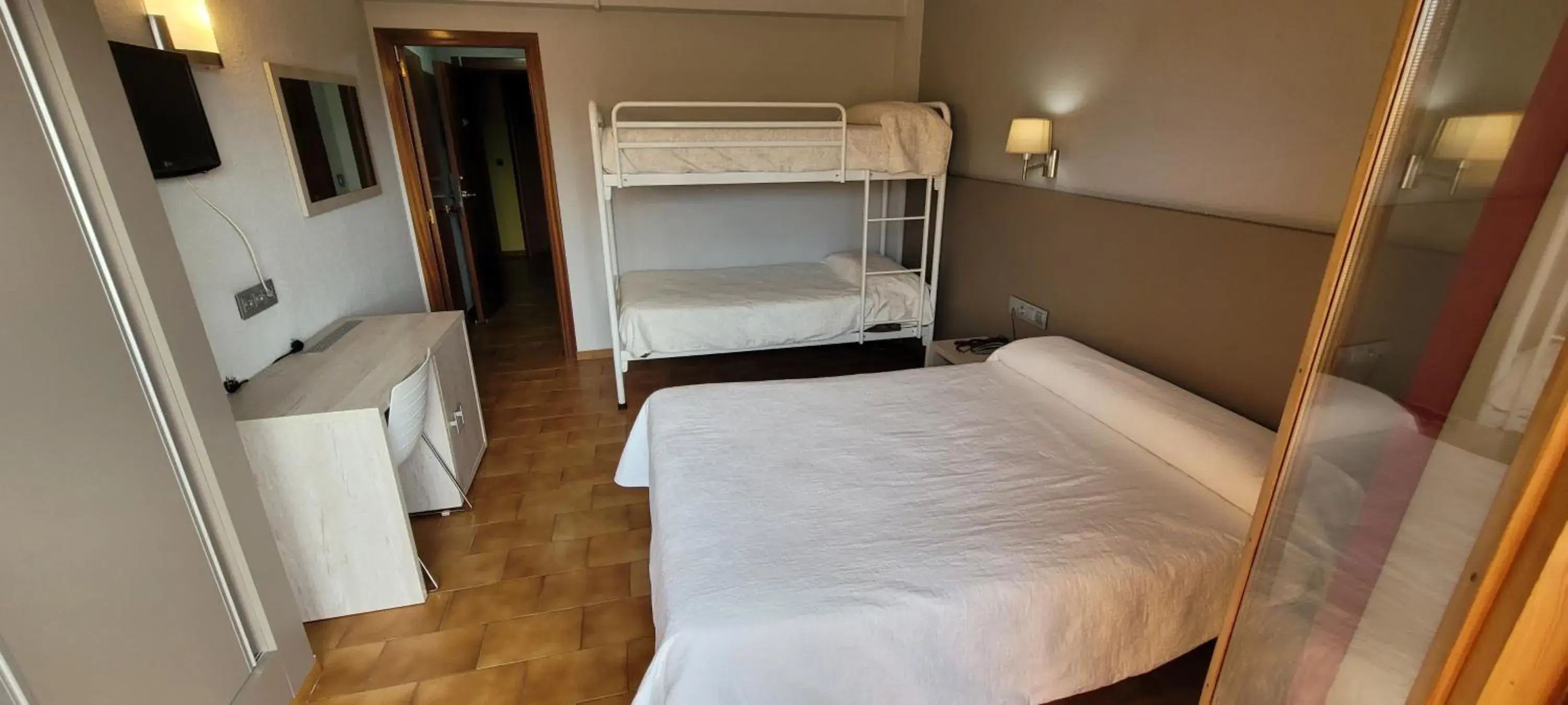 Bunk Bed in Hotel Meson de LAinsa
