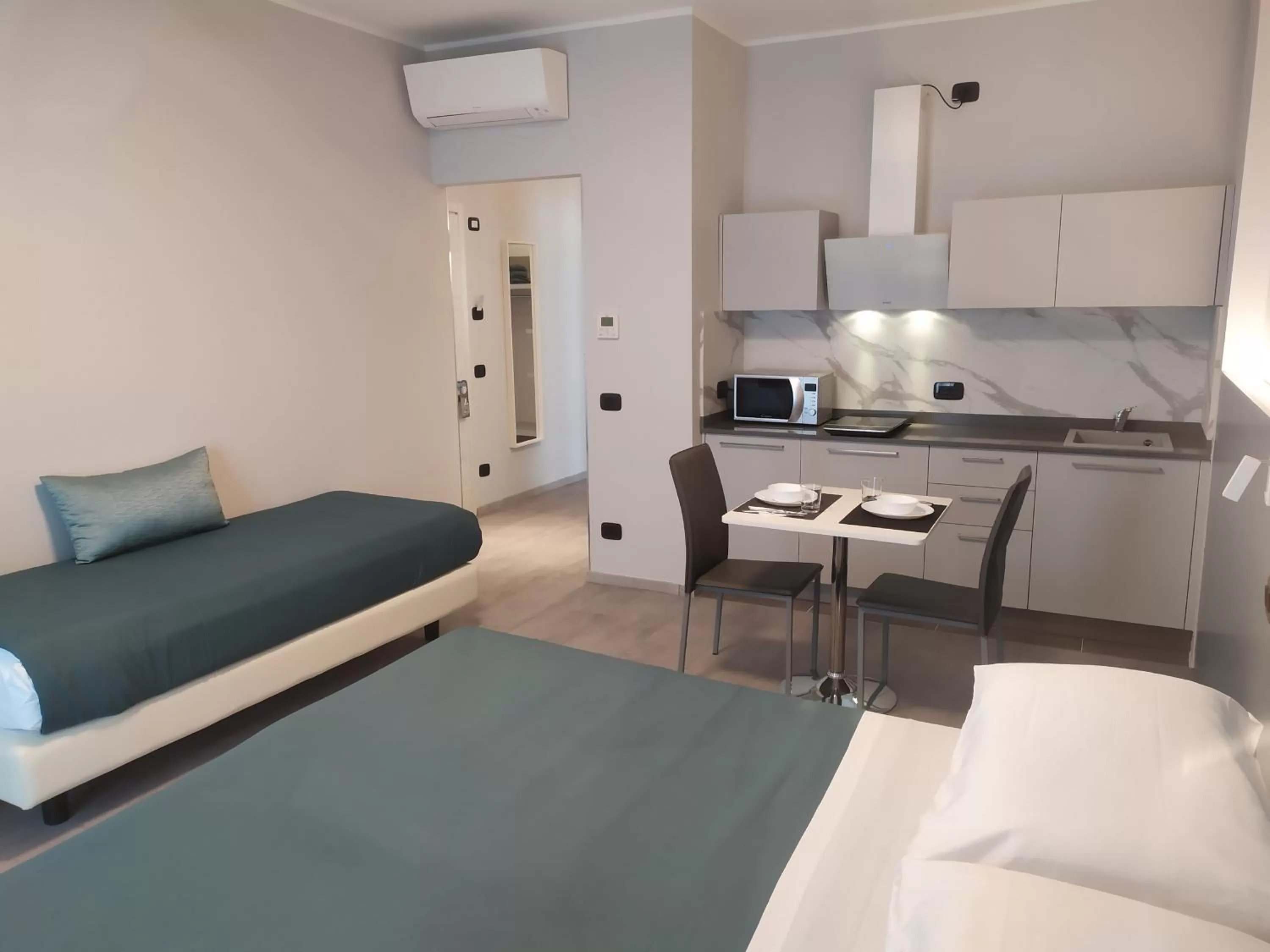 Bed, Kitchen/Kitchenette in Garda Diamant