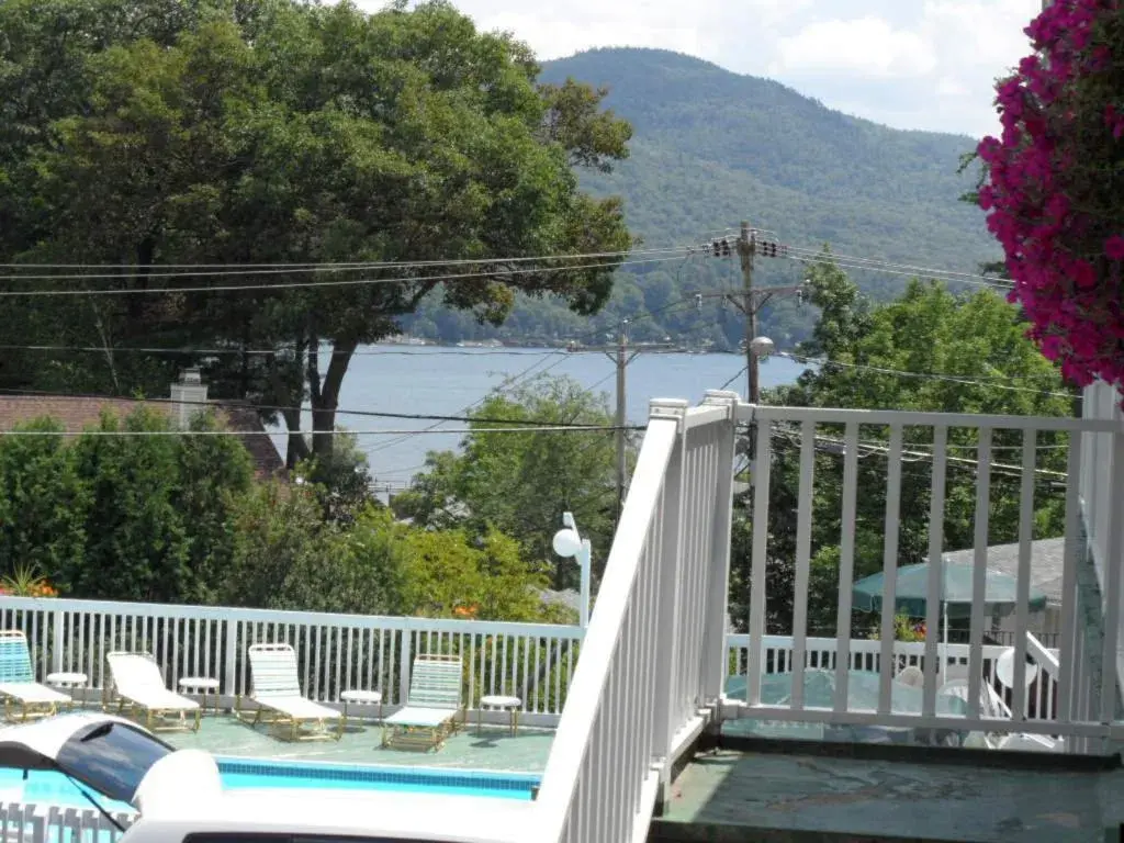 Day, Pool View in Pinebrook Motel