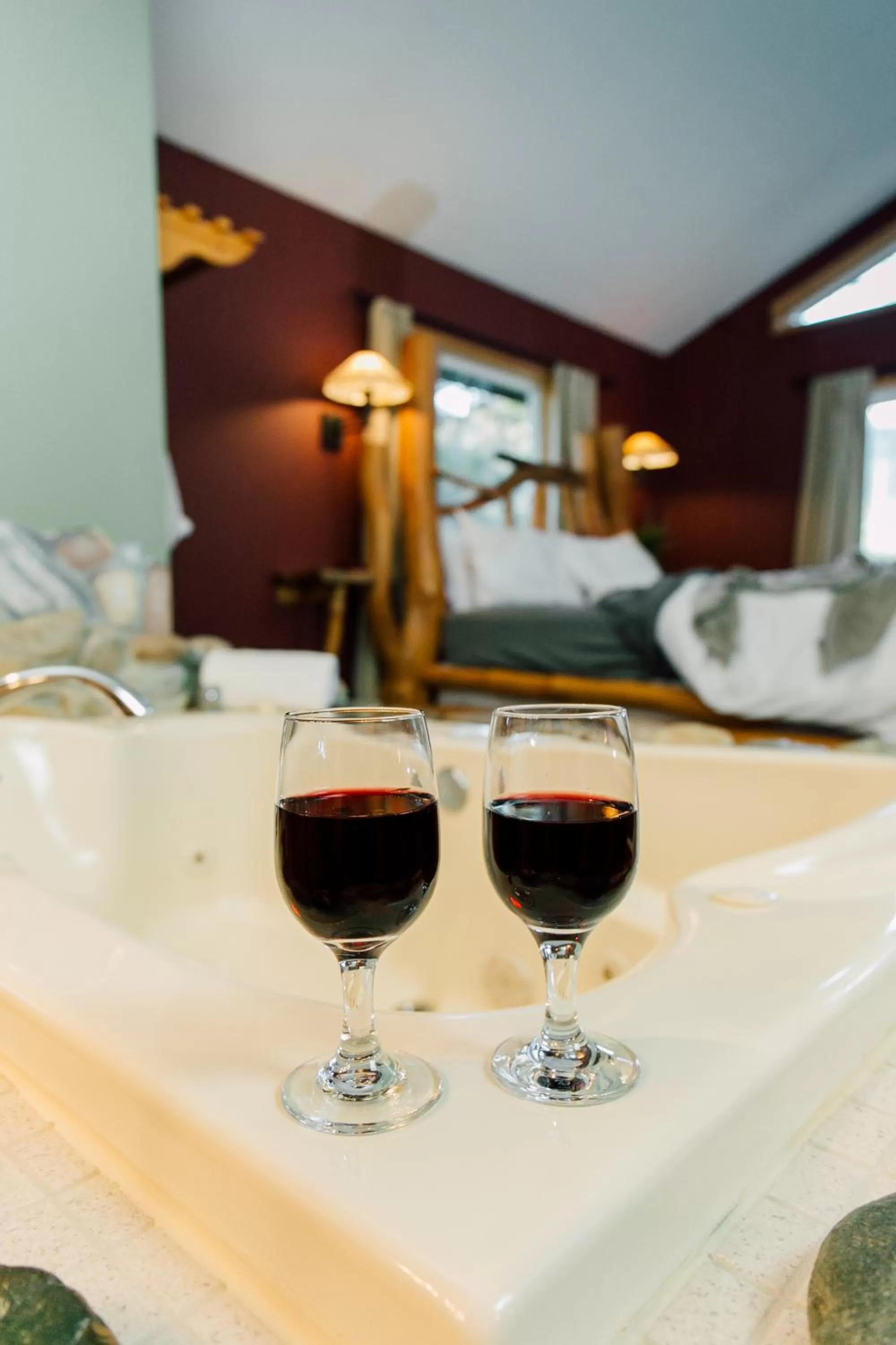 Hot Tub in Pine River Ranch B&B