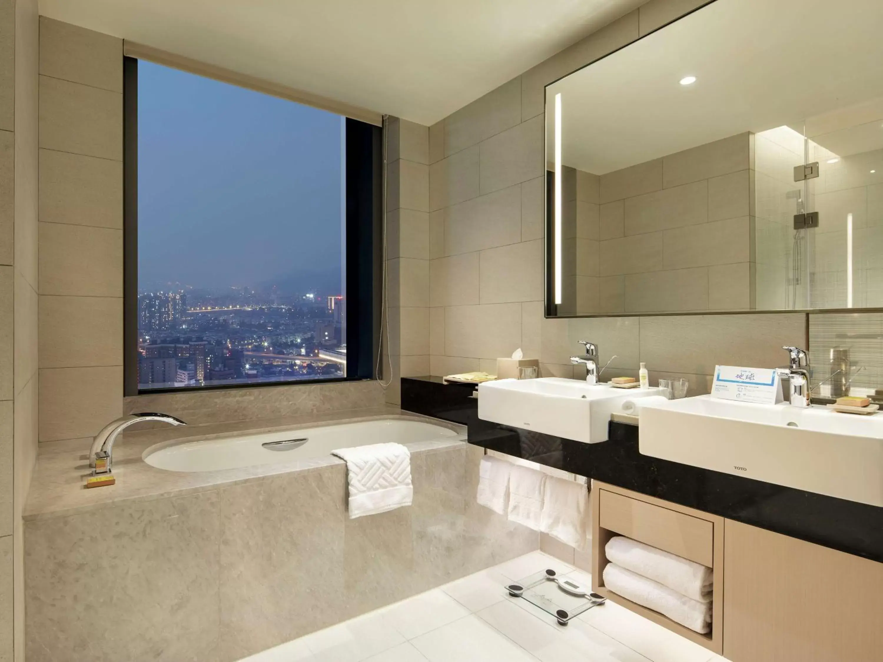 Bathroom in Hilton Taipei Sinban