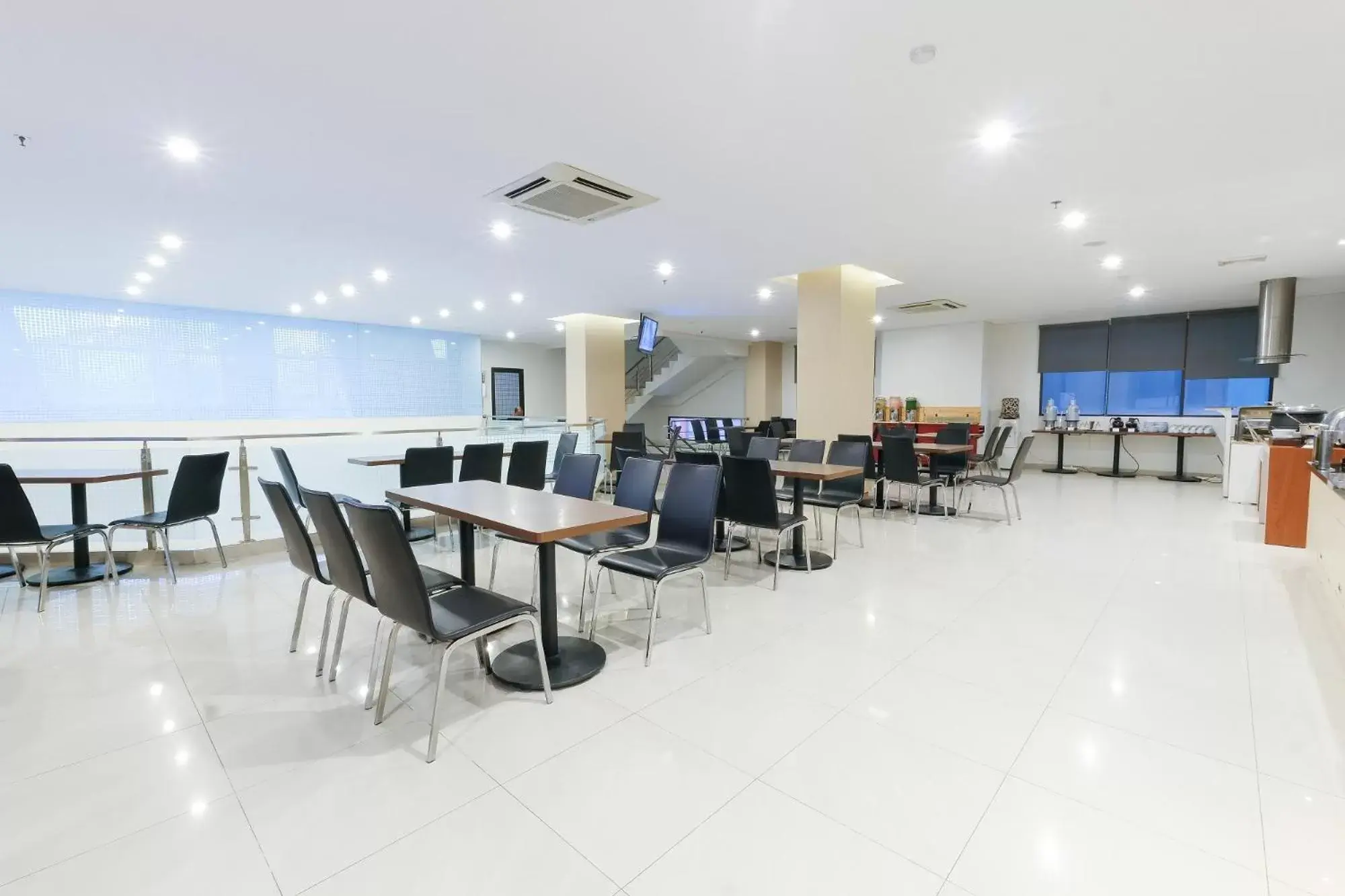 Restaurant/places to eat in Hotel 88 Mangga Besar 62 Lokasari By WH