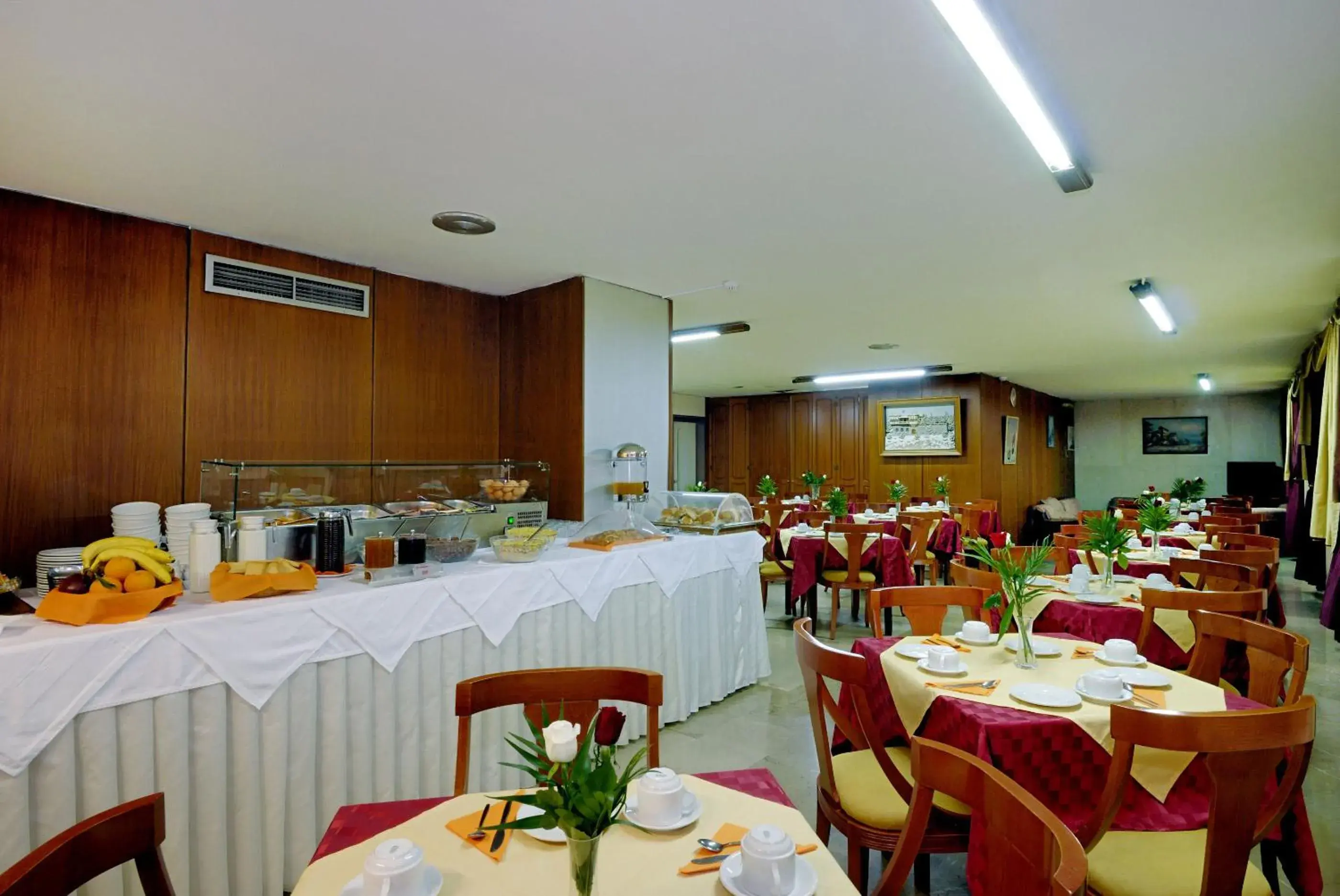 Buffet breakfast, Restaurant/Places to Eat in Hotel Nefeli