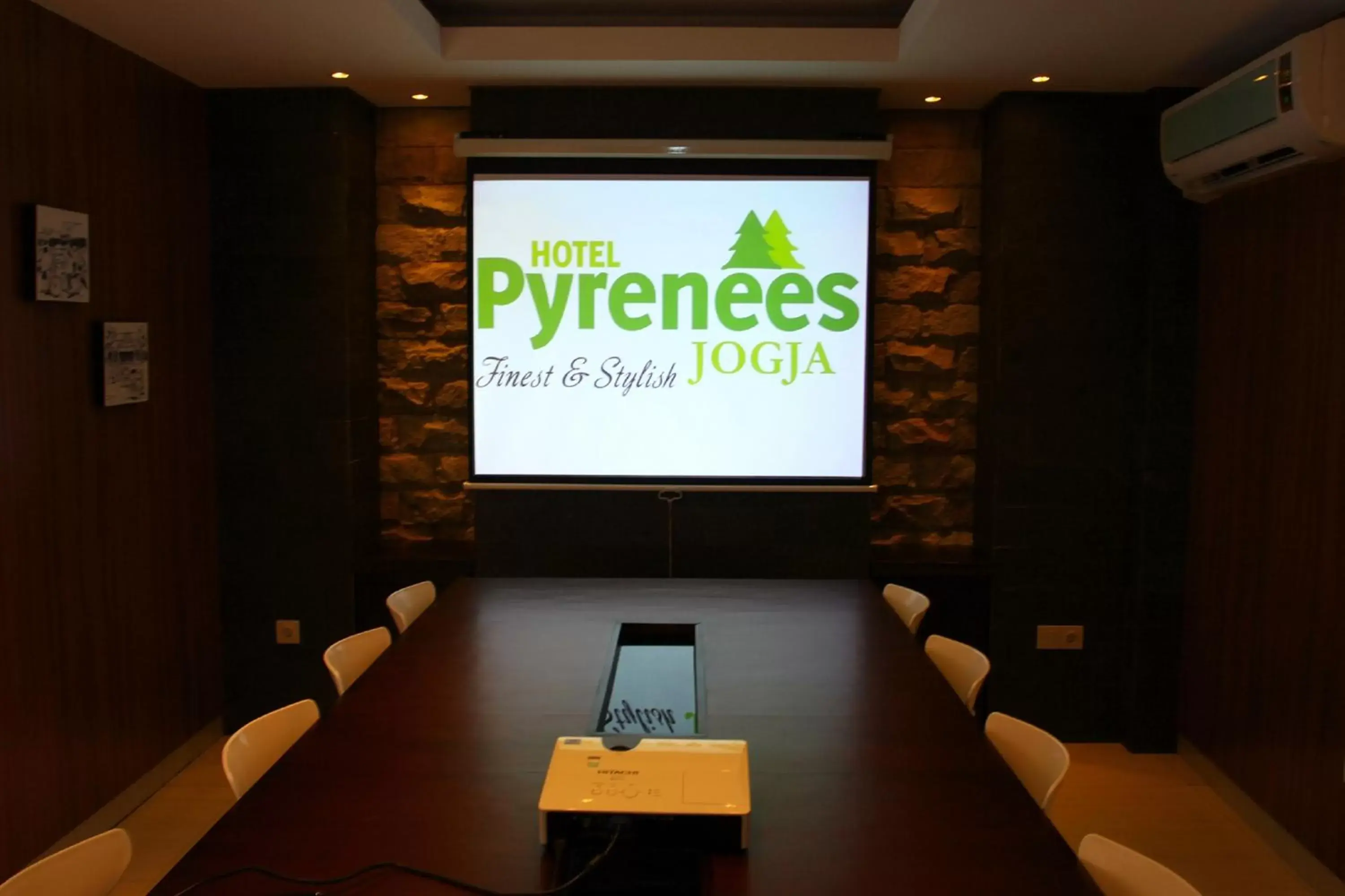 Business facilities in Pyrenees Jogja