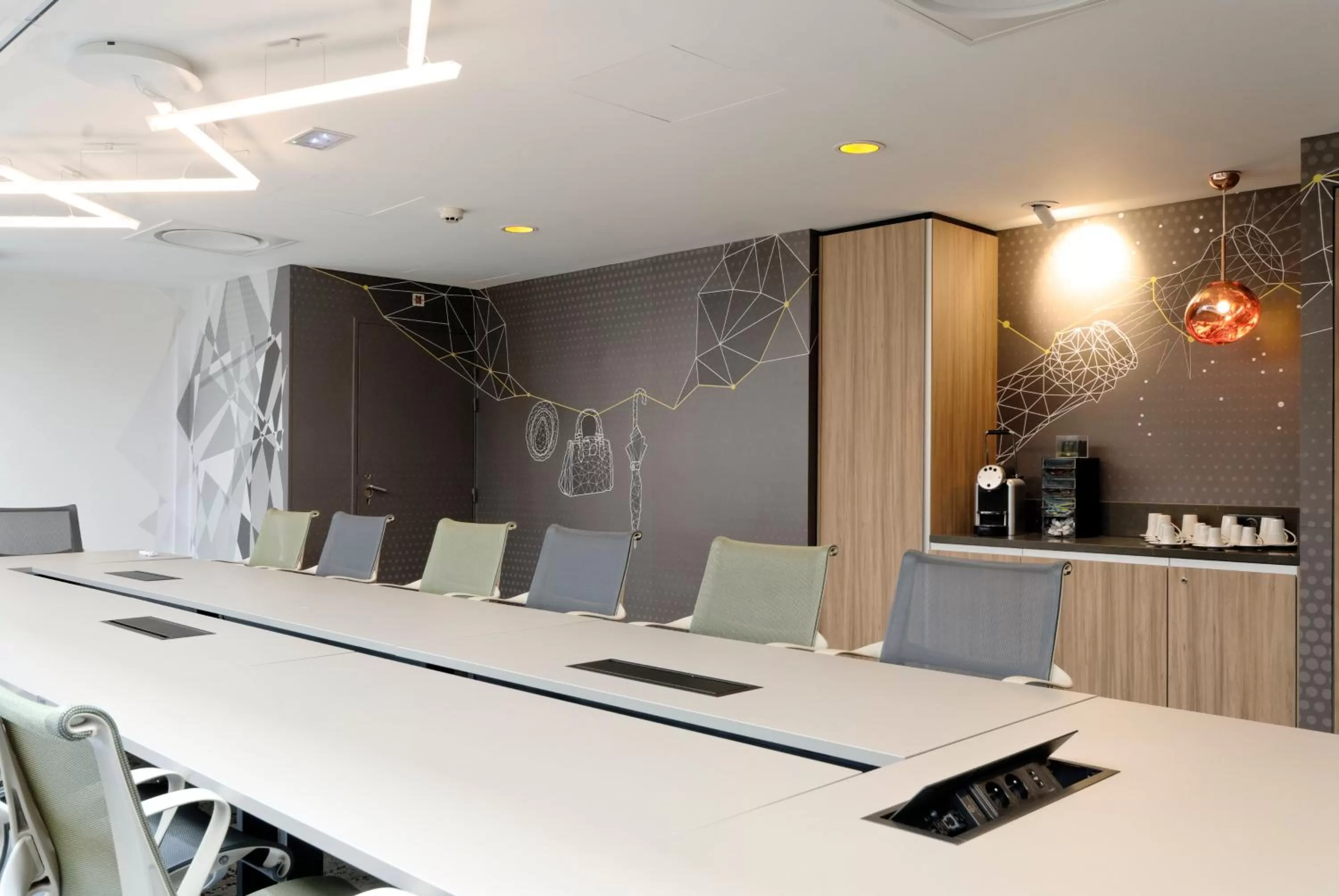 Meeting/conference room in Holiday Inn Reims Centre by IHG