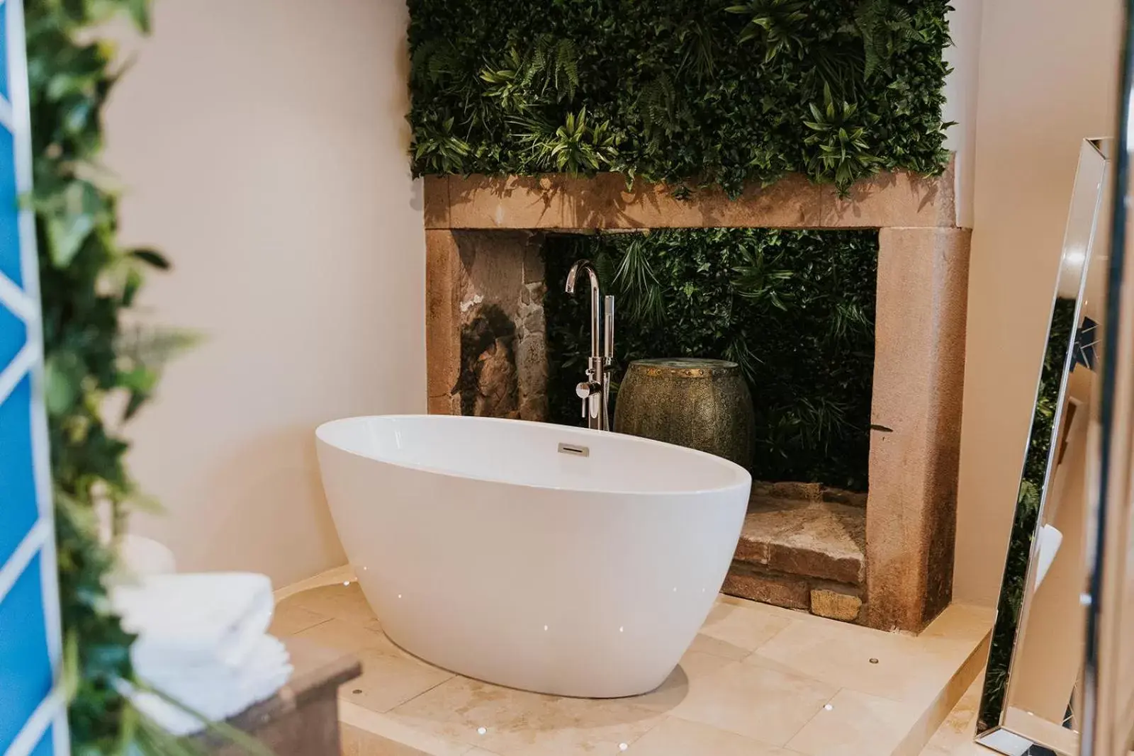 Bath, Bathroom in Charlton Hall Estate