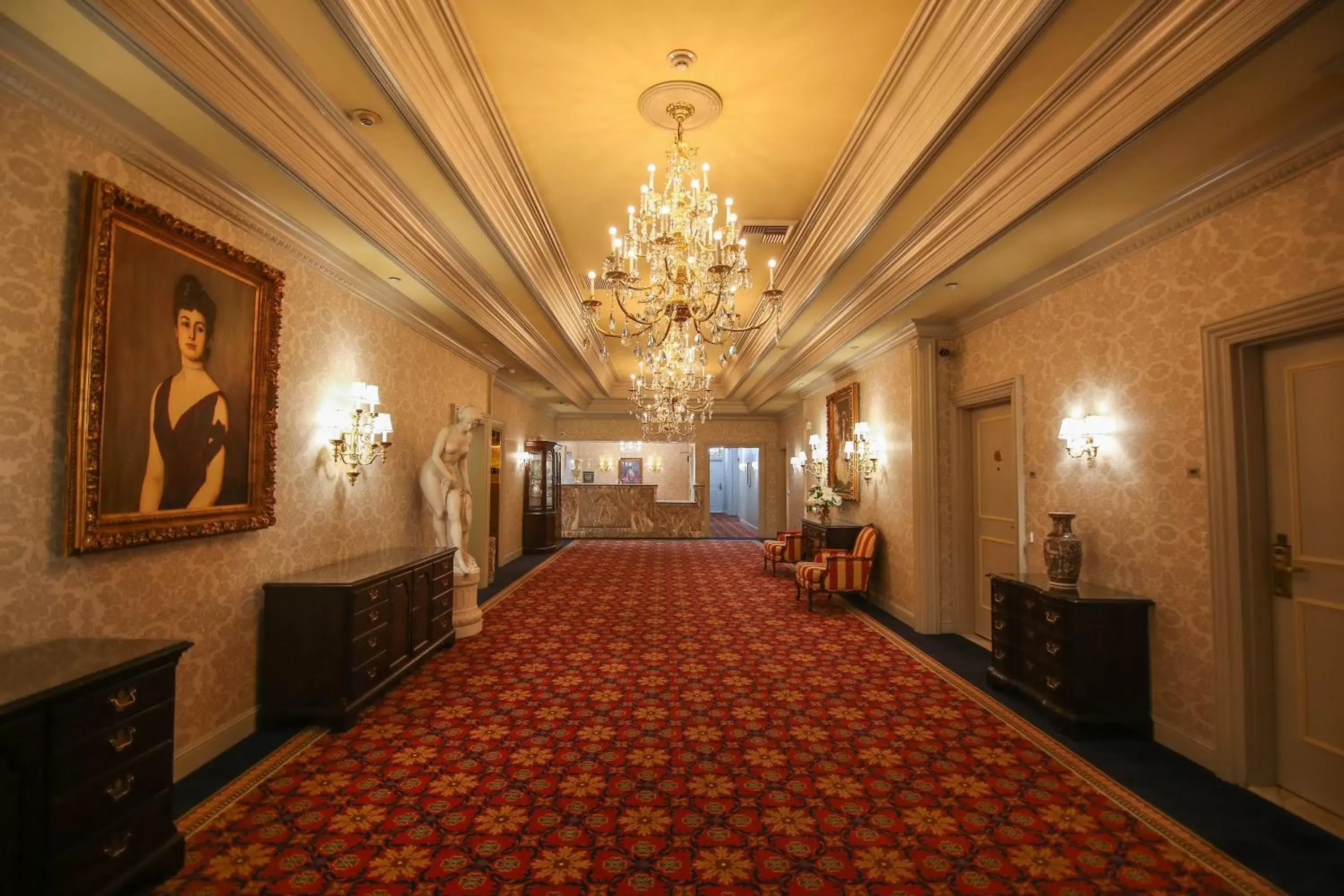 Lobby or reception in The Bristol Hotel Campbell San Jose