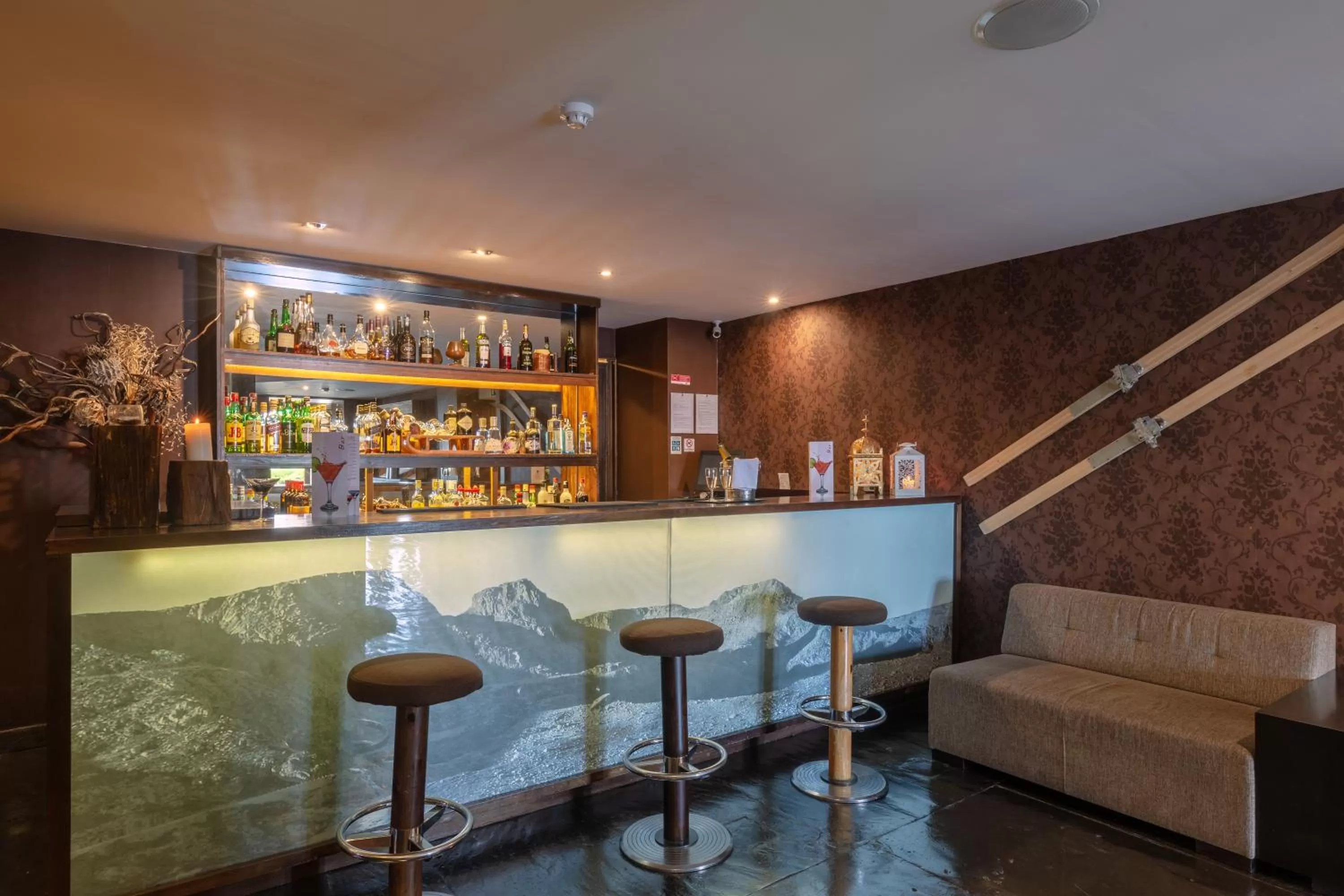 Lounge or bar in Luna Hotel Serra da Estrela