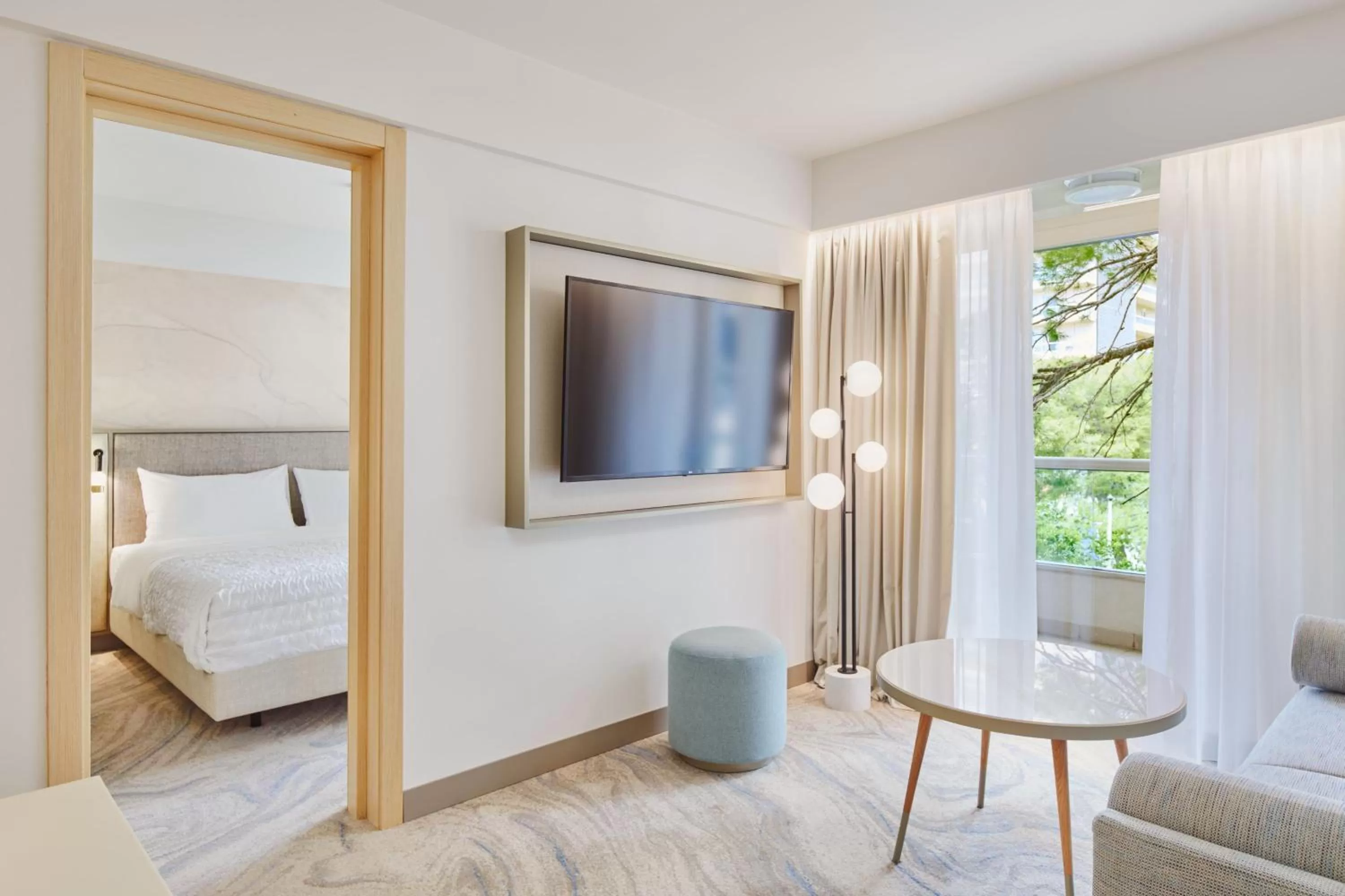 Living room, Bed in Le Meridien Lav Split