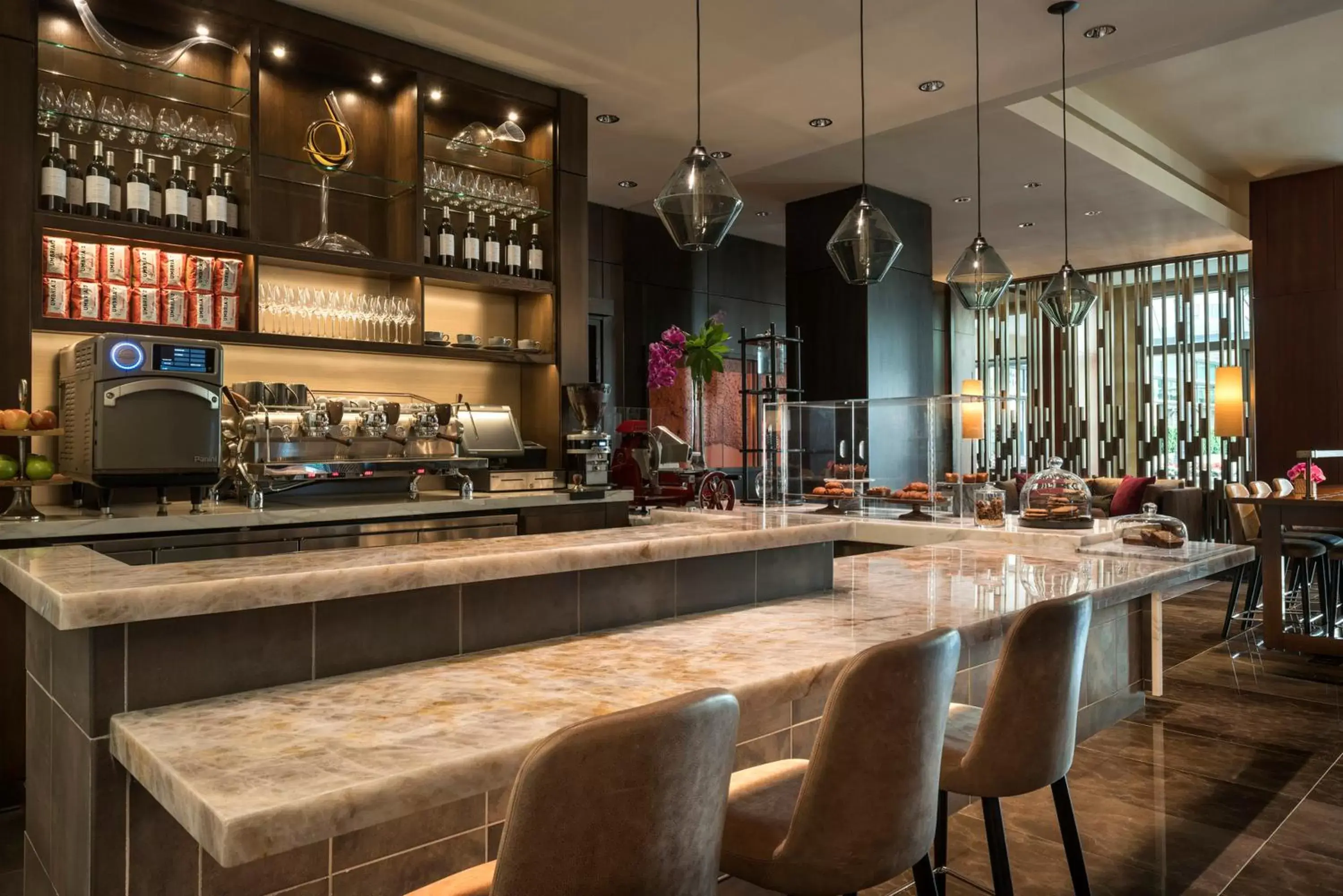 Restaurant/places to eat, Lounge/Bar in Four Seasons Hotel Silicon Valley at East Palo Alto