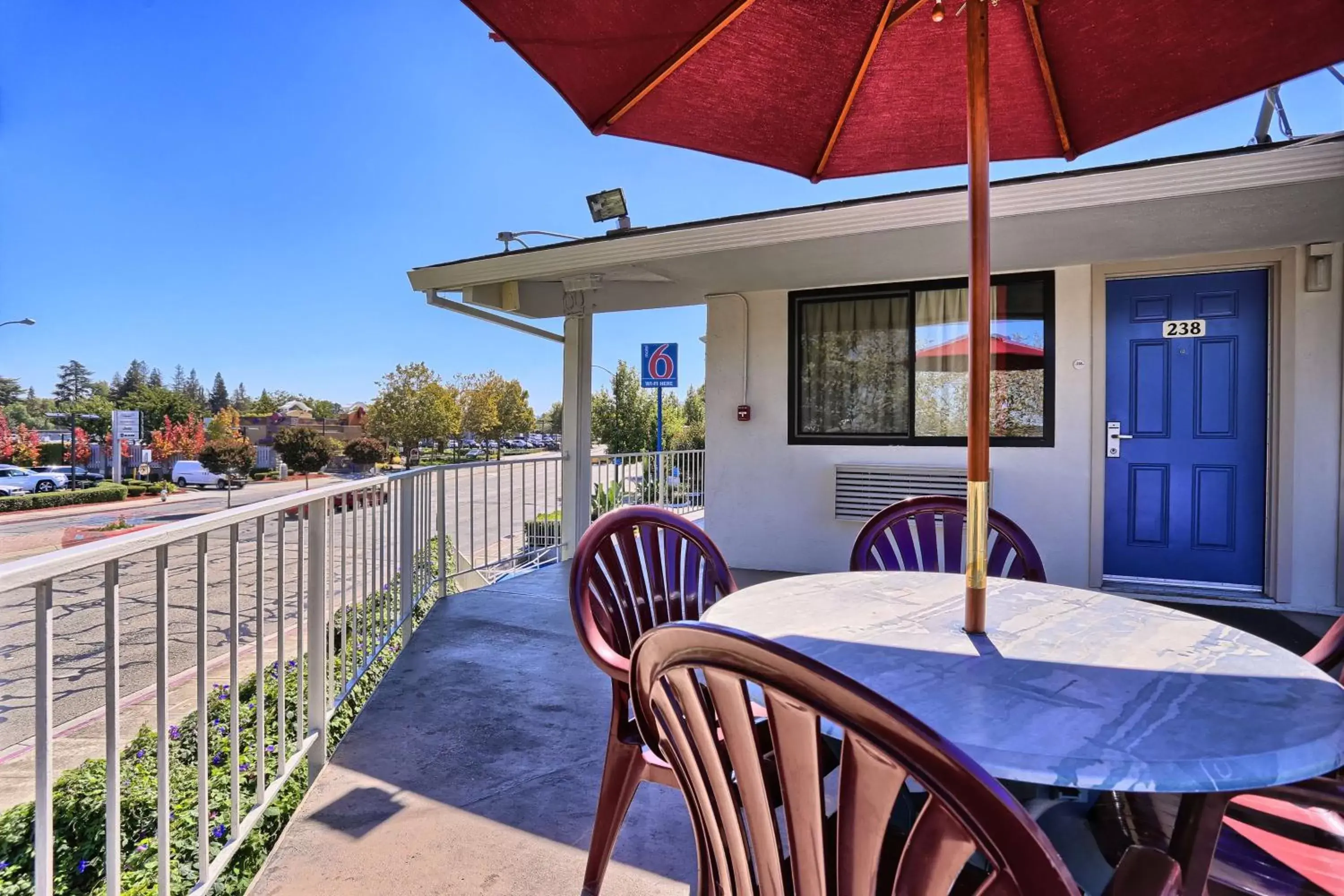 Property building in Motel 6-Walnut Creek, CA