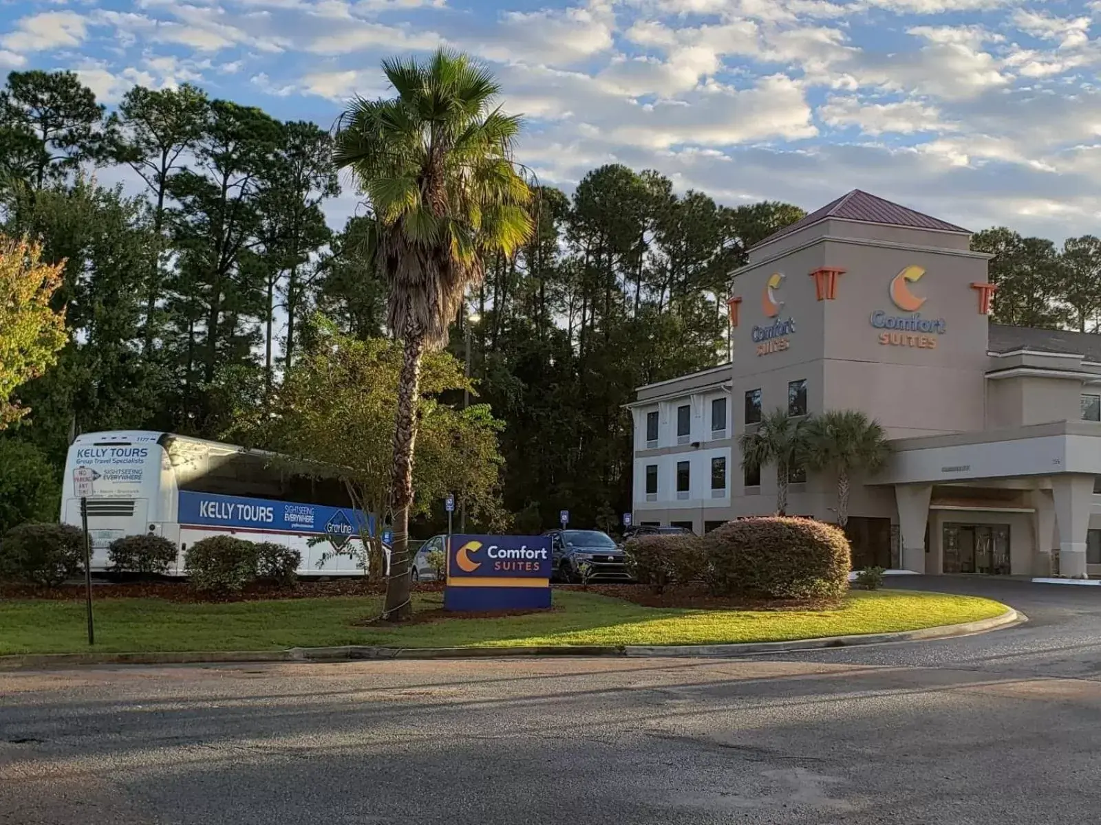 Property Building in Comfort Suites by Choice Hotels, Kingsland, I-95, Kings Bay Naval Base