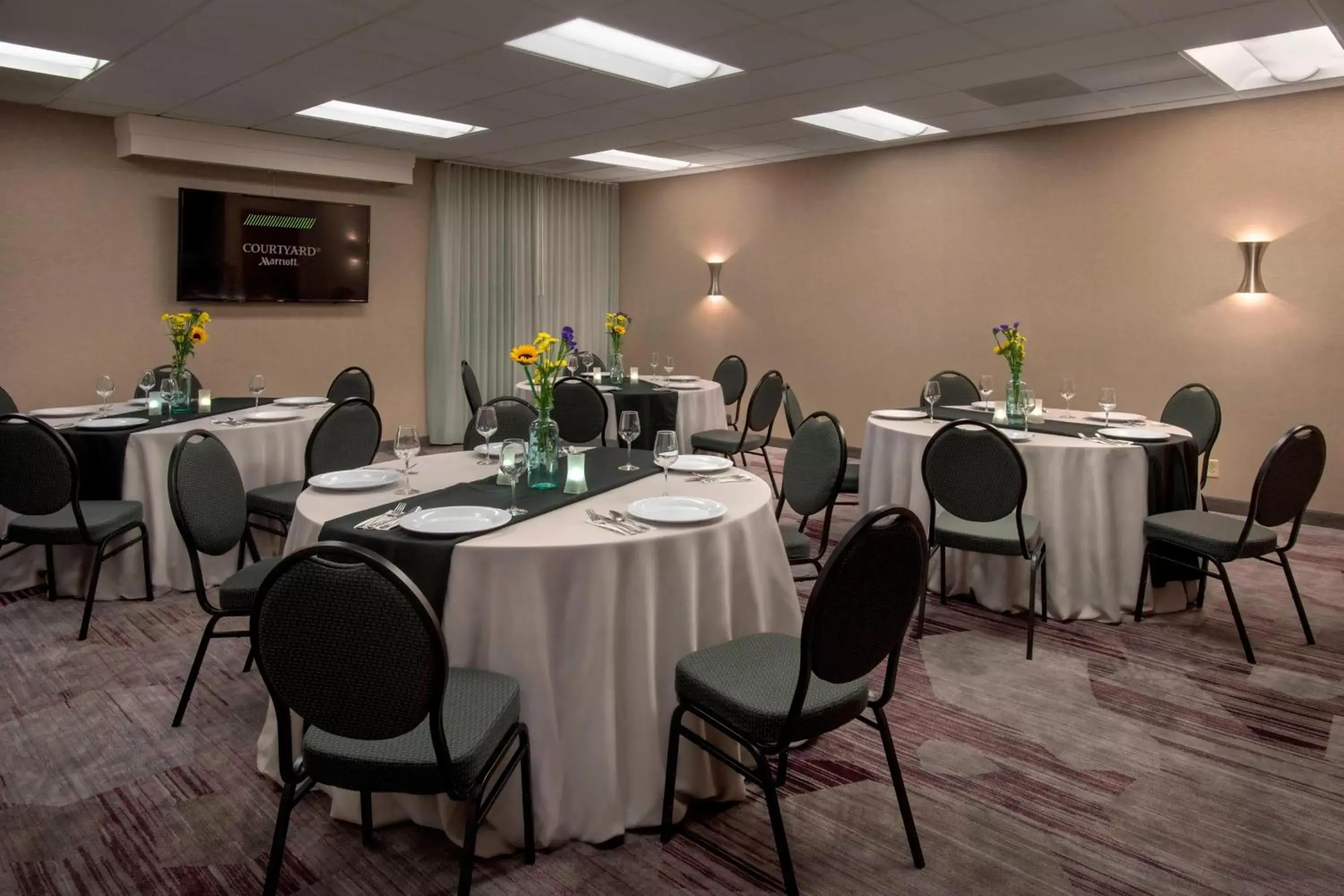 Meeting/conference room in Courtyard by Marriott Mt. Laurel