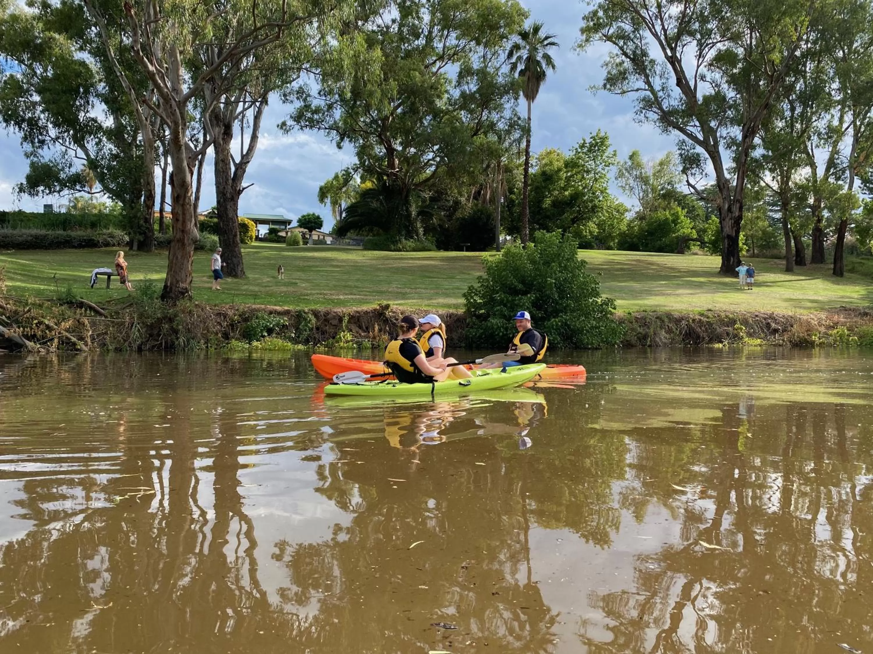 River view in Bridge Motel Wellington