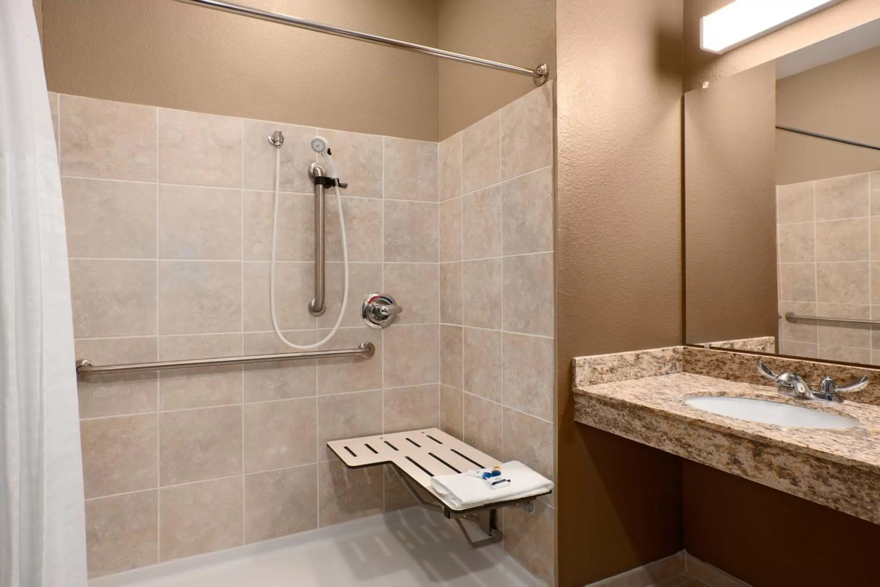 2 Queen, Mobility/Hearing Accessible Room, Bathtub w/ Grab Bars, Non-Smoking in Microtel Inn & Suites Kenedy 2 Queen, Mobility/Hearing Accessible Room, Bathtub w/ Grab Bars, Non-Smoking in Microtel Inn & Suites Kenedy