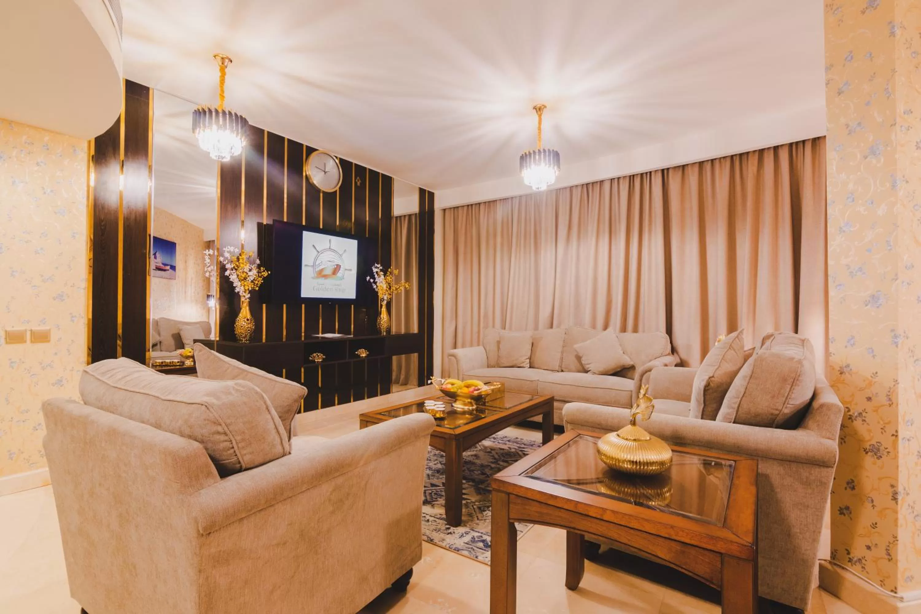 Living room in Golden Ship Hotel