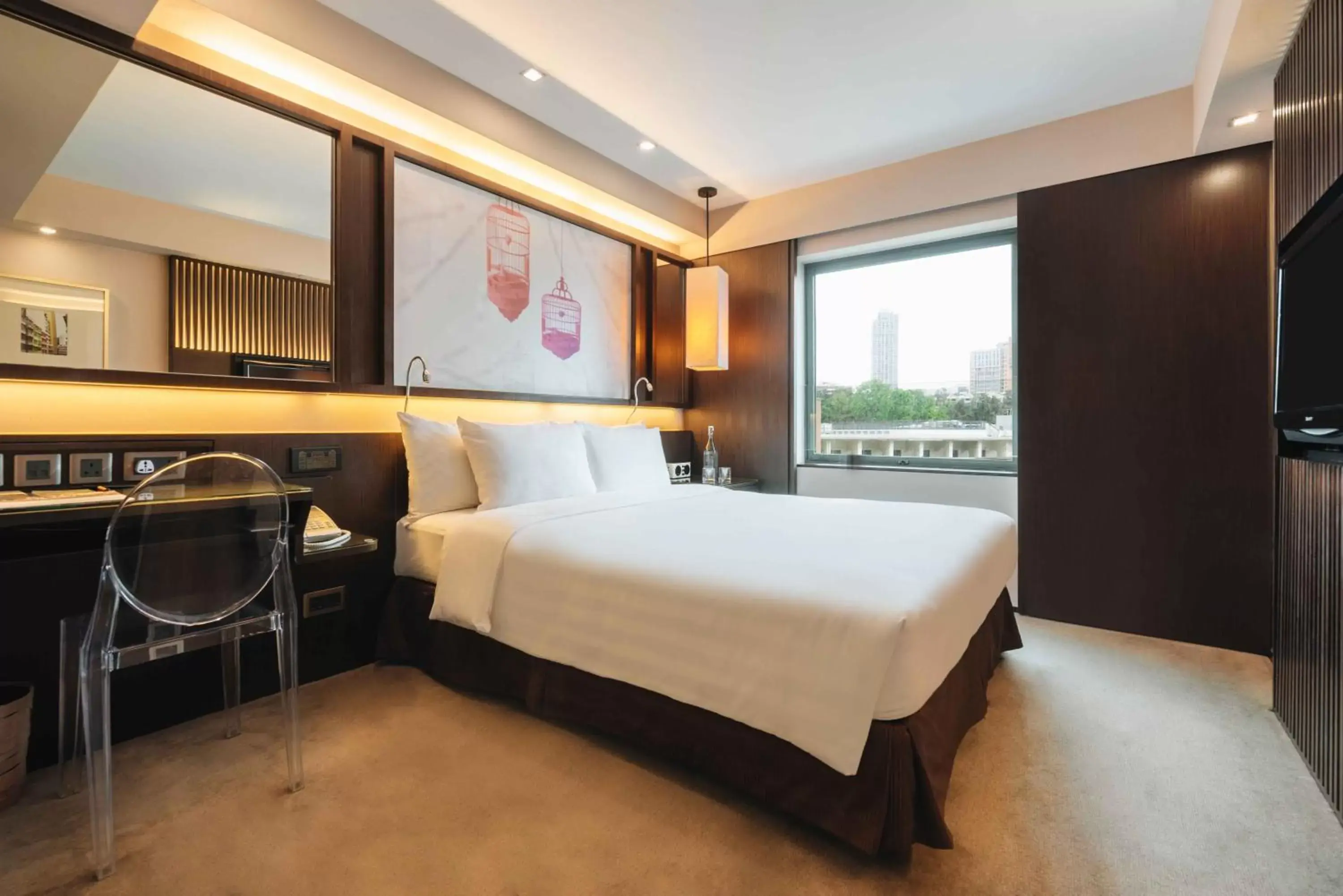 Bed in Eaton HK