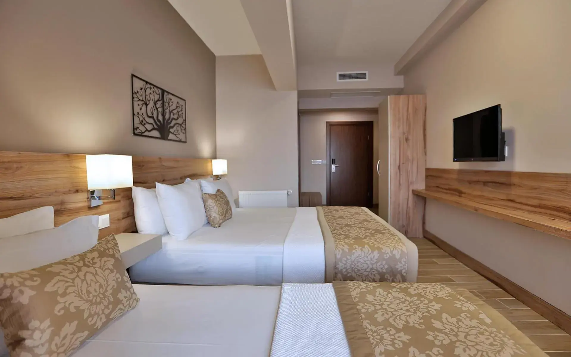 Bed in Kule Hotel