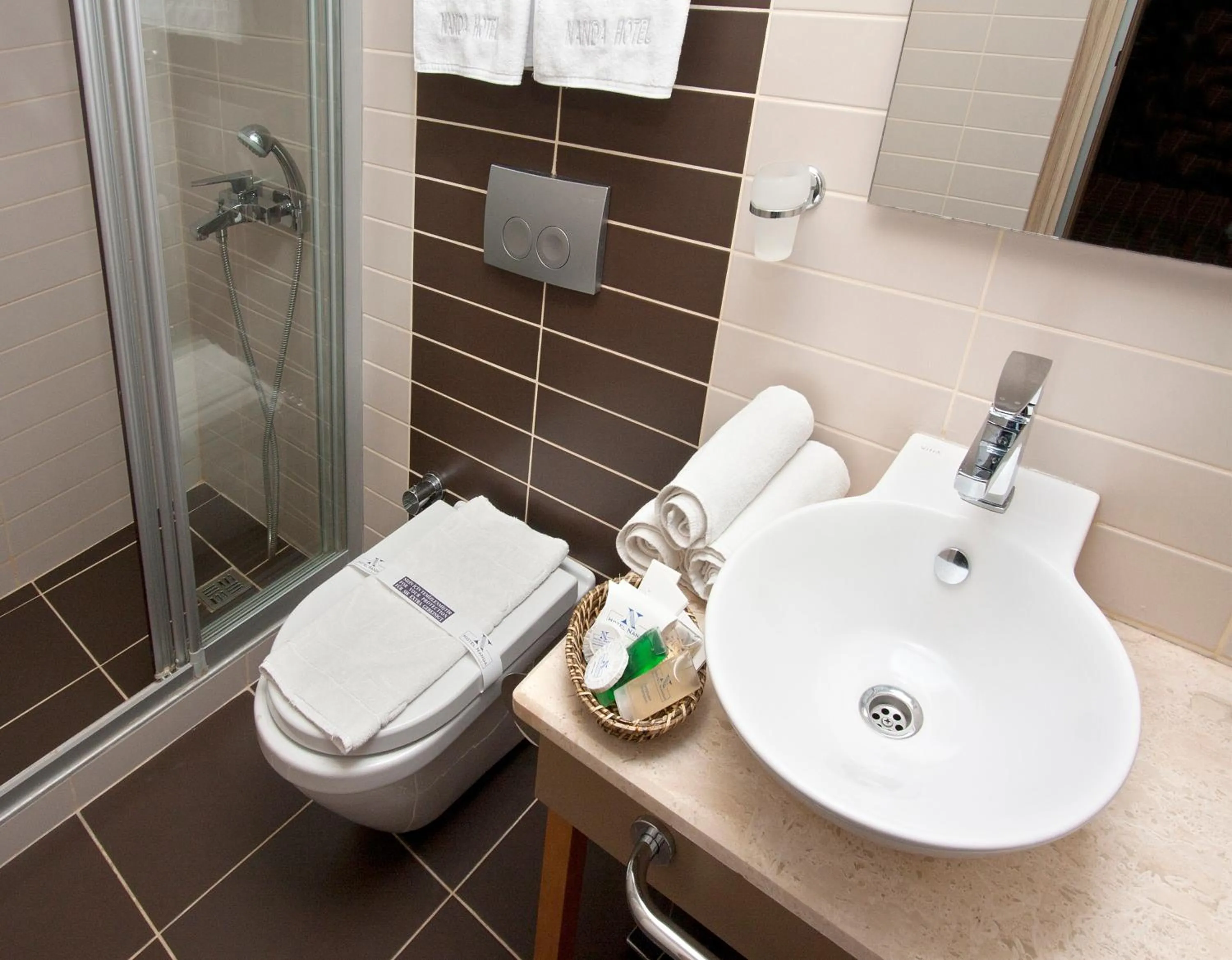 Bathroom in Nanda Hotel