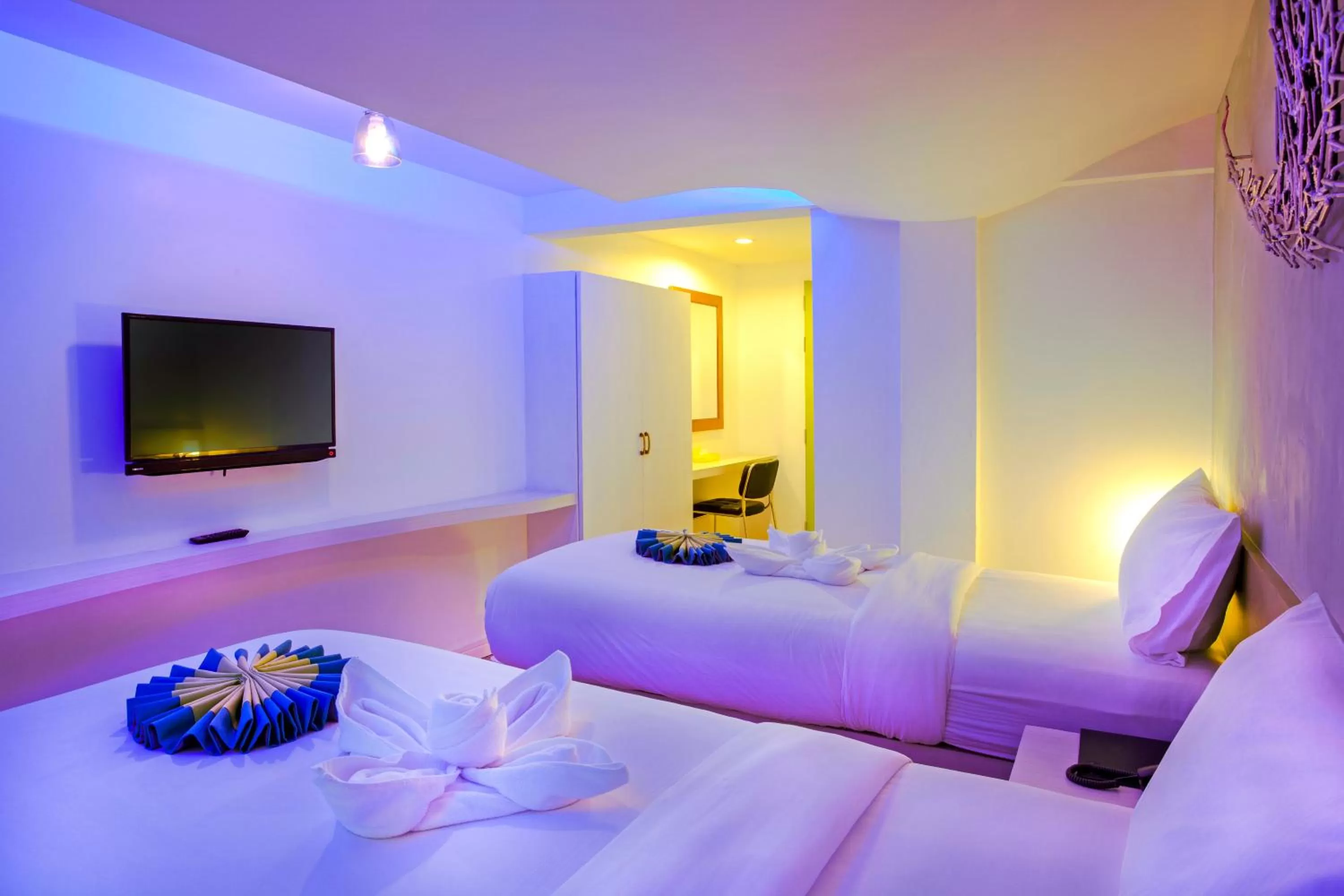 Photo of the whole room, Bed in Holidays Home