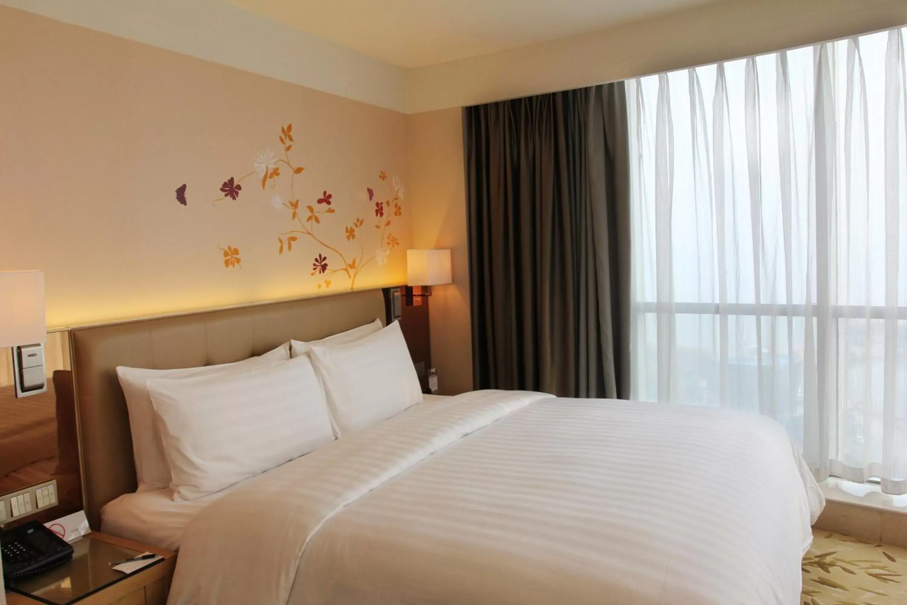 Bedroom, Bed in Pullman Linyi Lushang