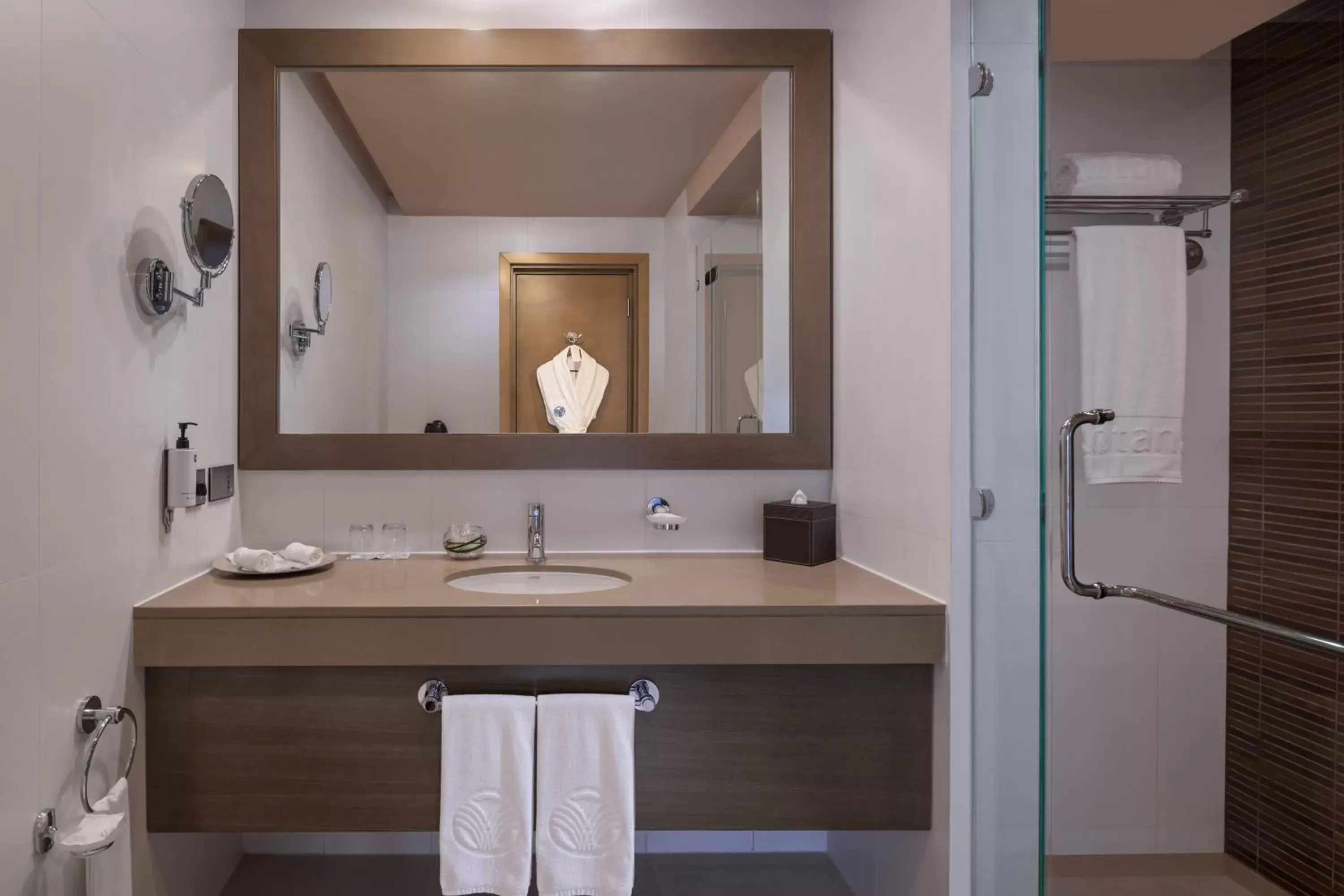 Toilet, Bathroom in Park Arjaan by Rotana, Abu Dhabi