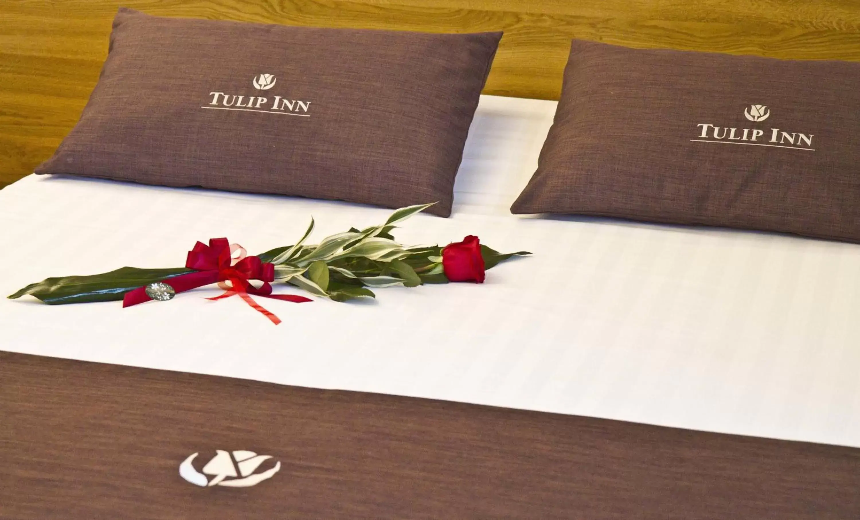 Spring, Bed in Tulip Inn Padova