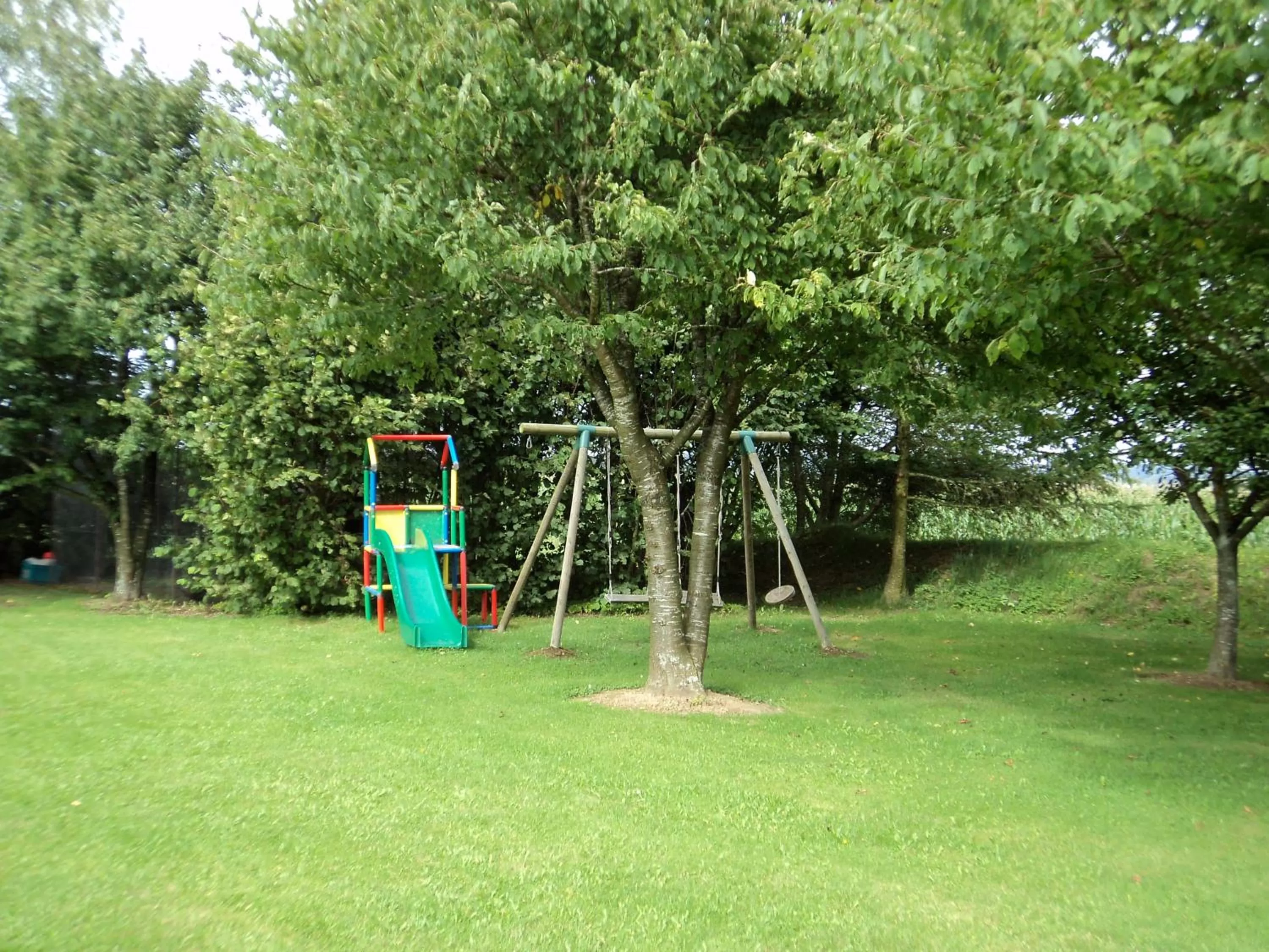 Children play ground in B&B La Niouche