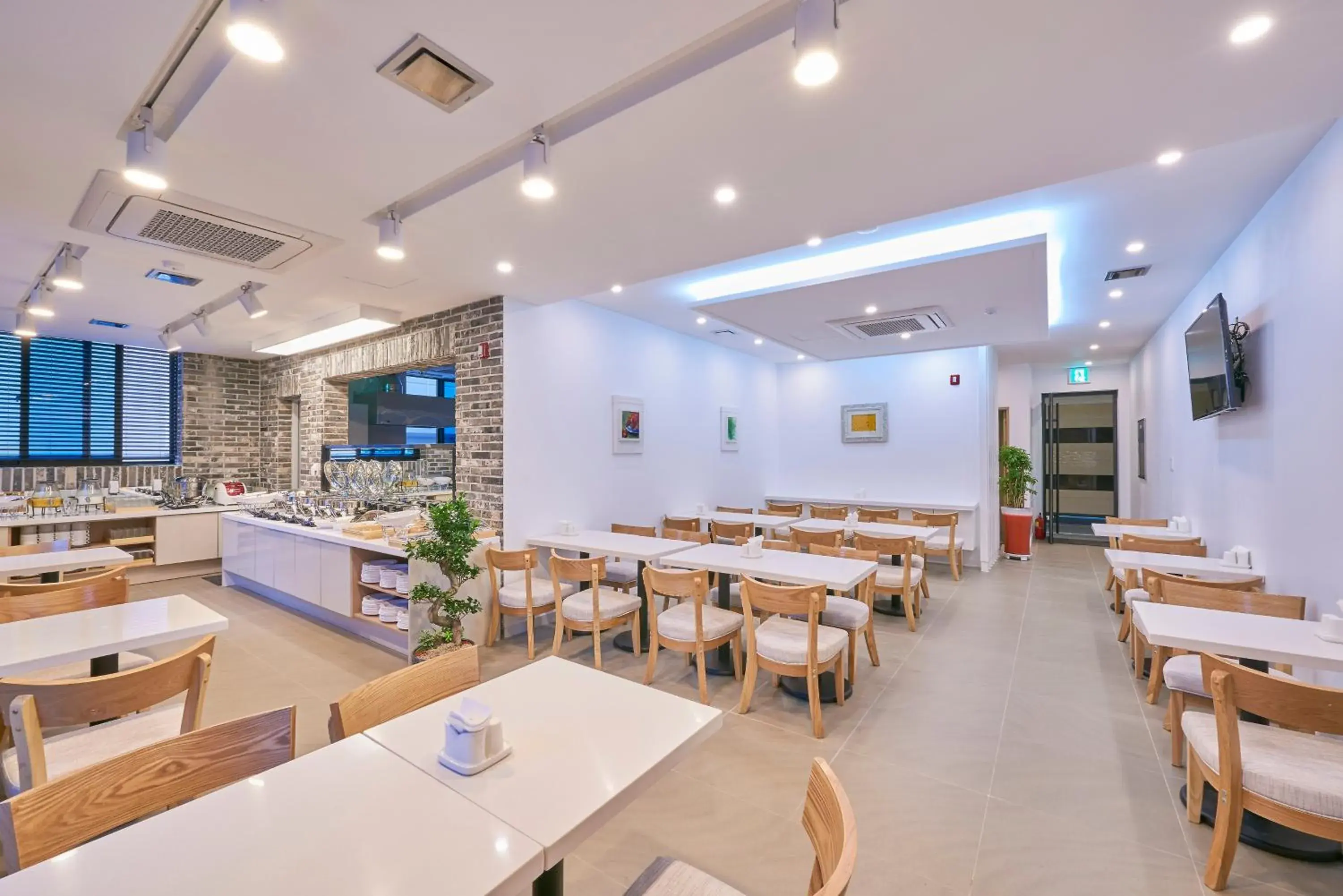 Restaurant/Places to Eat in Gwangju Madrid Hotel (Korea Quality)