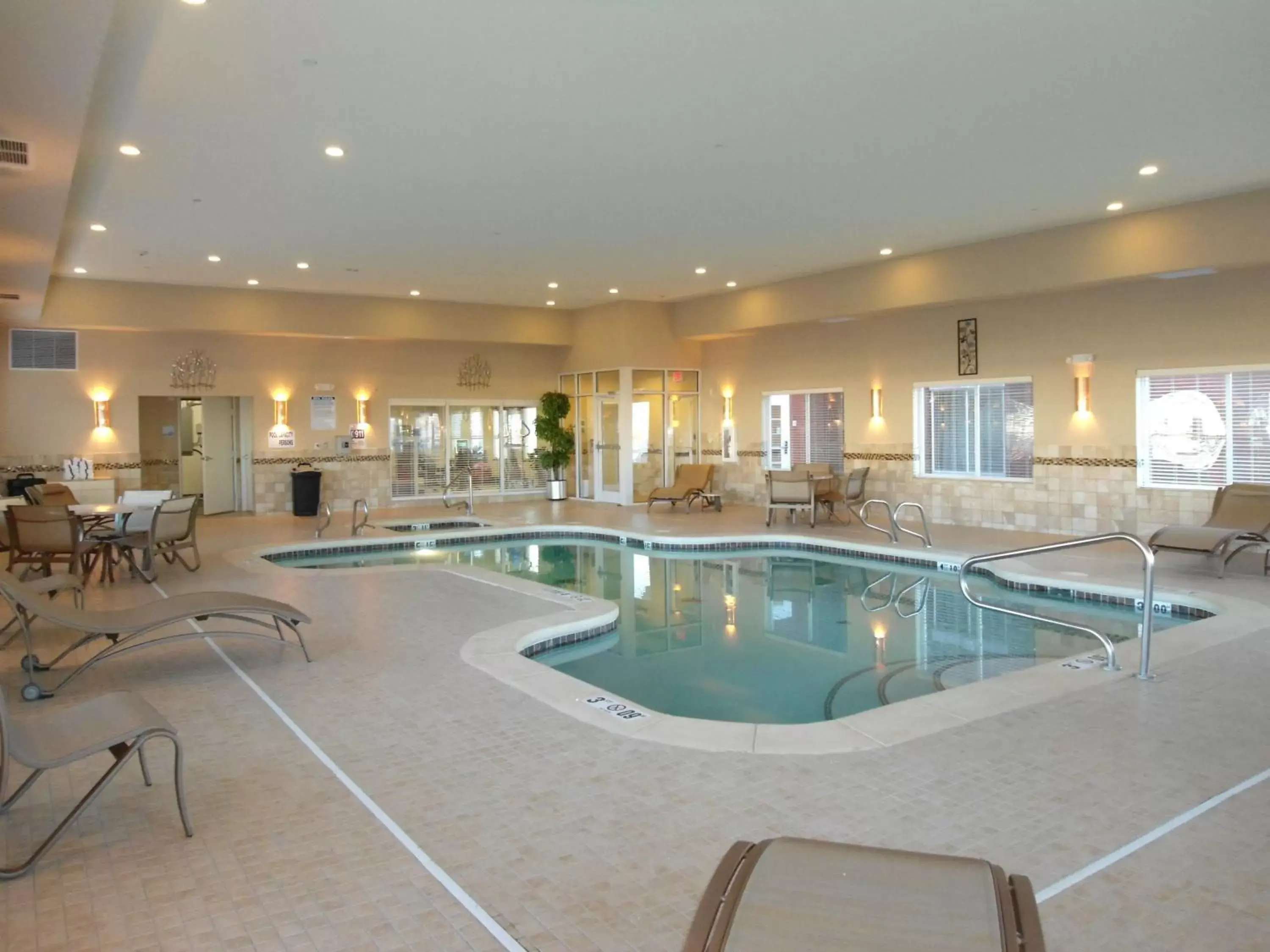 Swimming Pool in Holiday Inn Express and Suites Alpine, an IHG Hotel