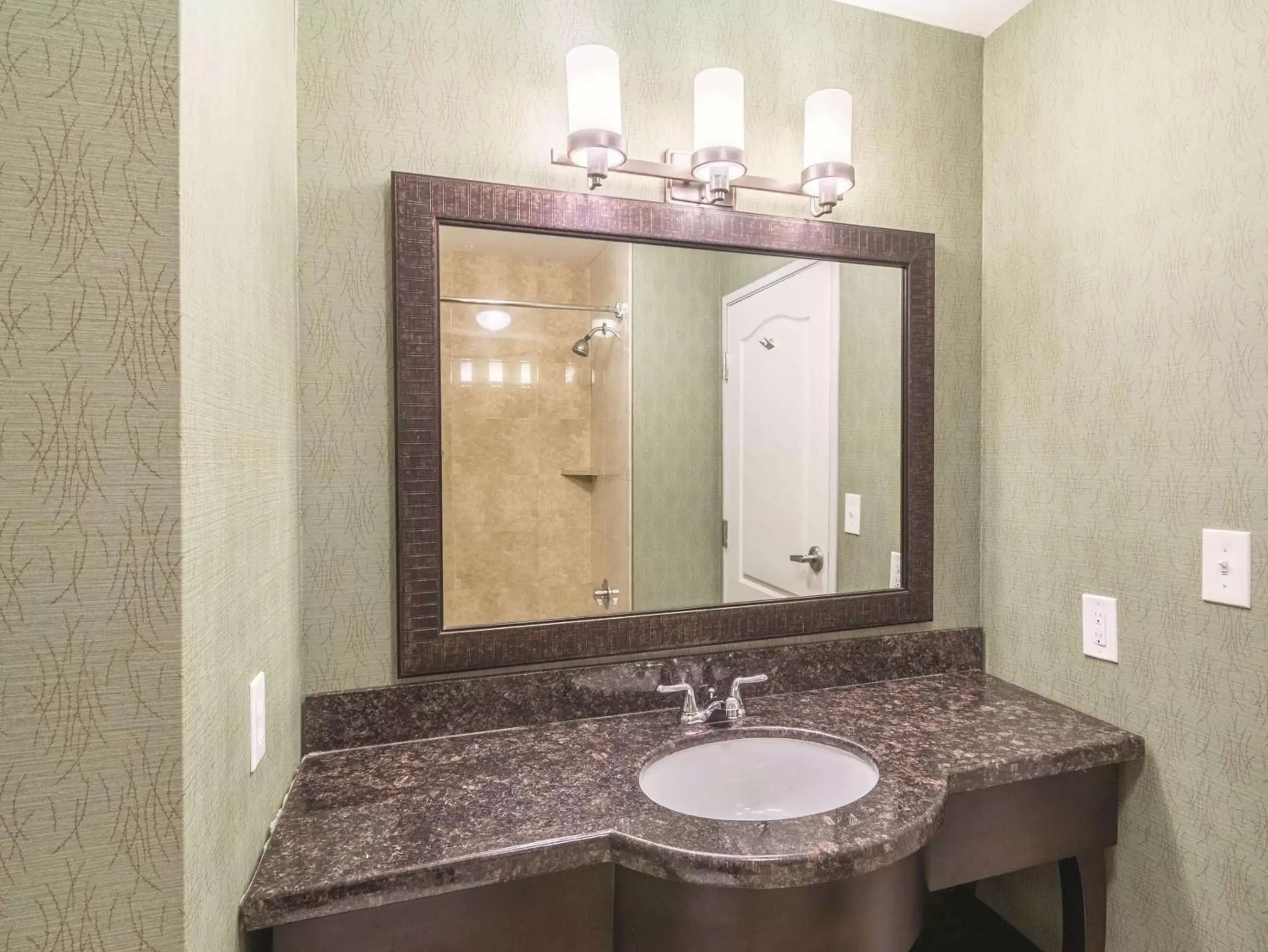 Photo of the whole room, Bathroom in La Quinta by Wyndham Fort Worth - Lake Worth