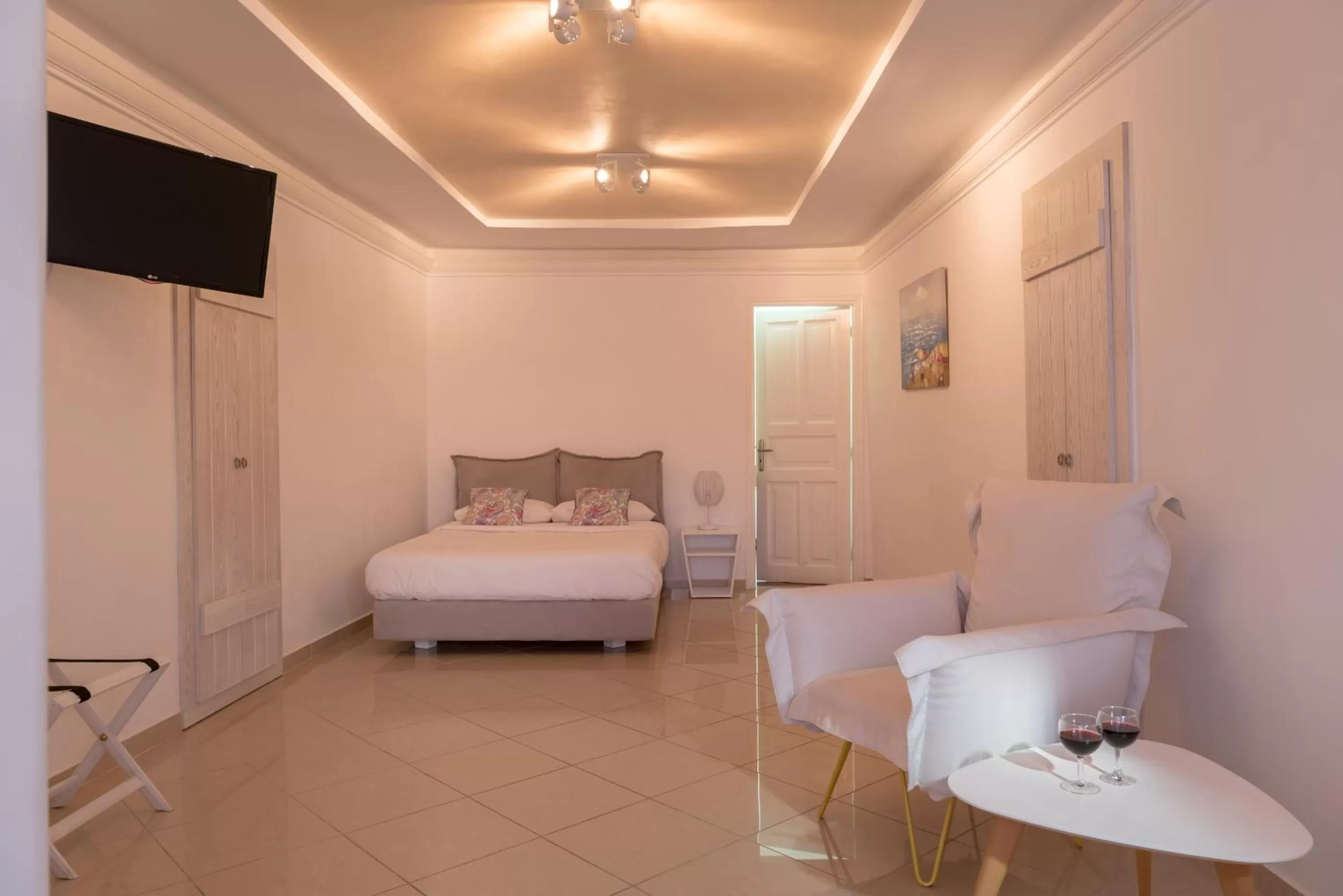 Photo of the whole room, Bed in Keti Hotel