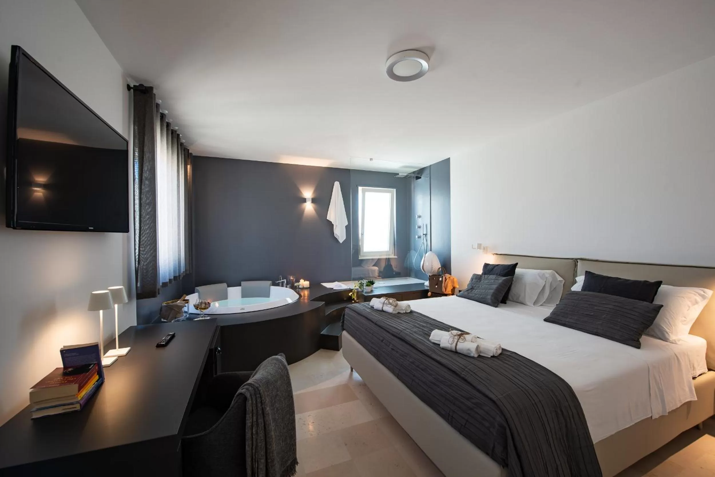 Bed in Suite1212 - Rattazzi