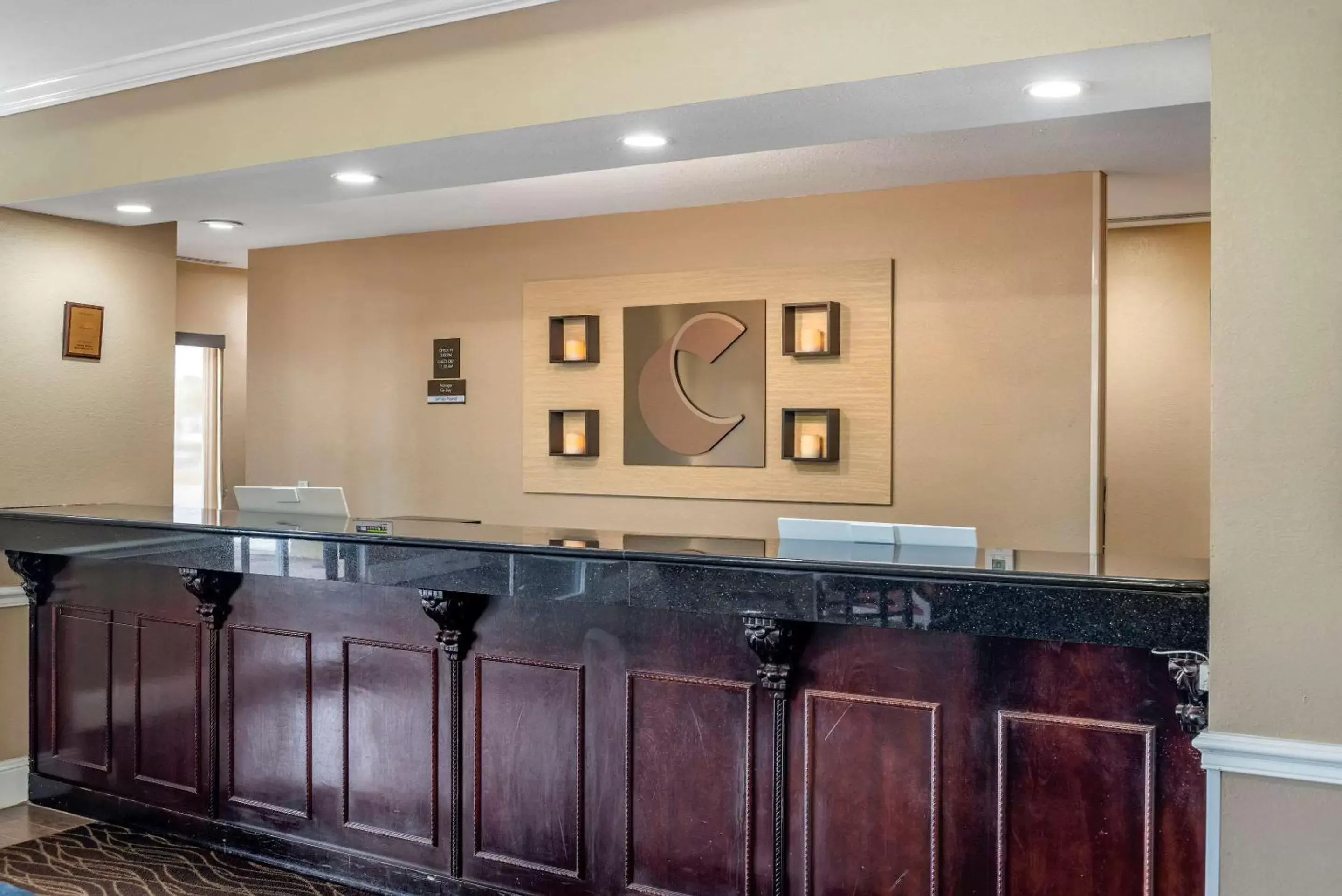 Lobby or reception in Comfort Inn & Suites Marianna I-10 Lobby or reception in Comfort Inn & Suites Marianna I-10