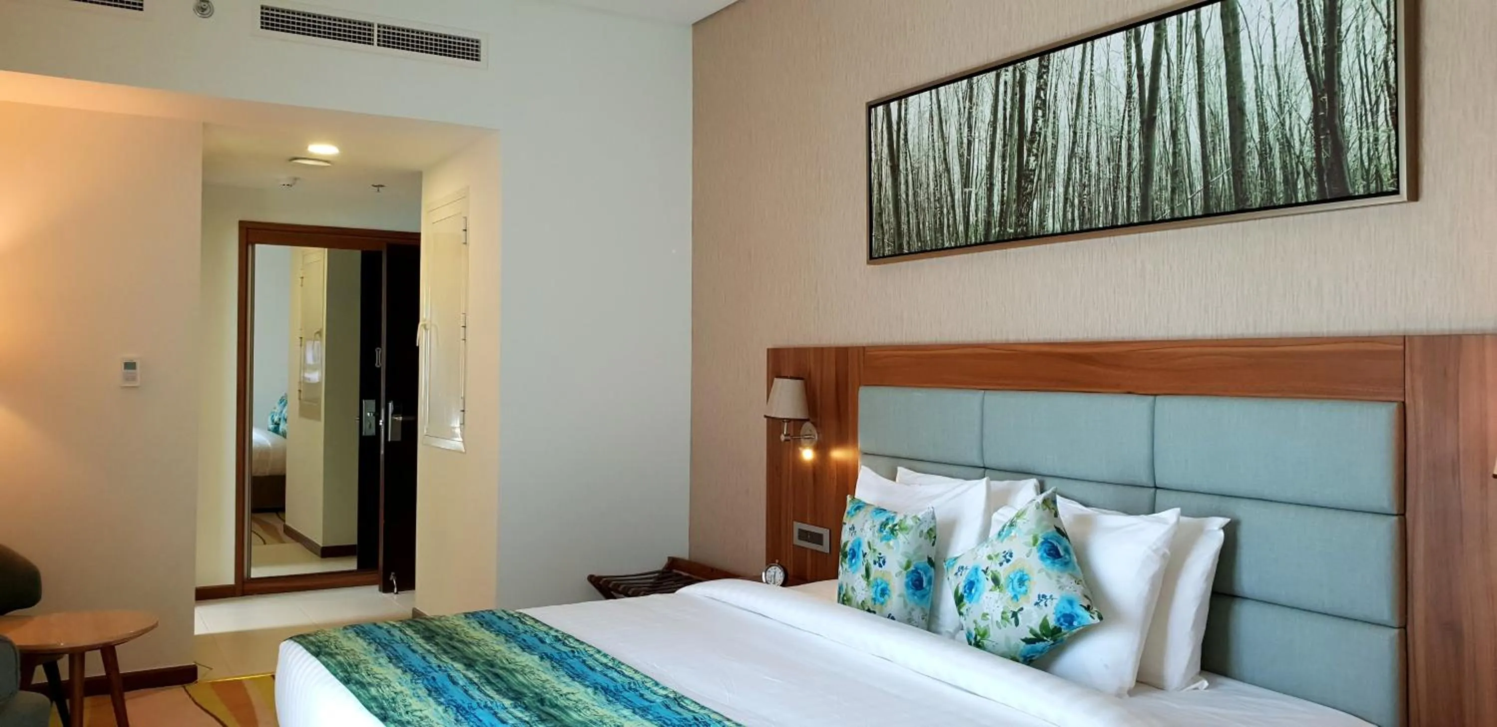 Bed in Jacob's Garden Hotel