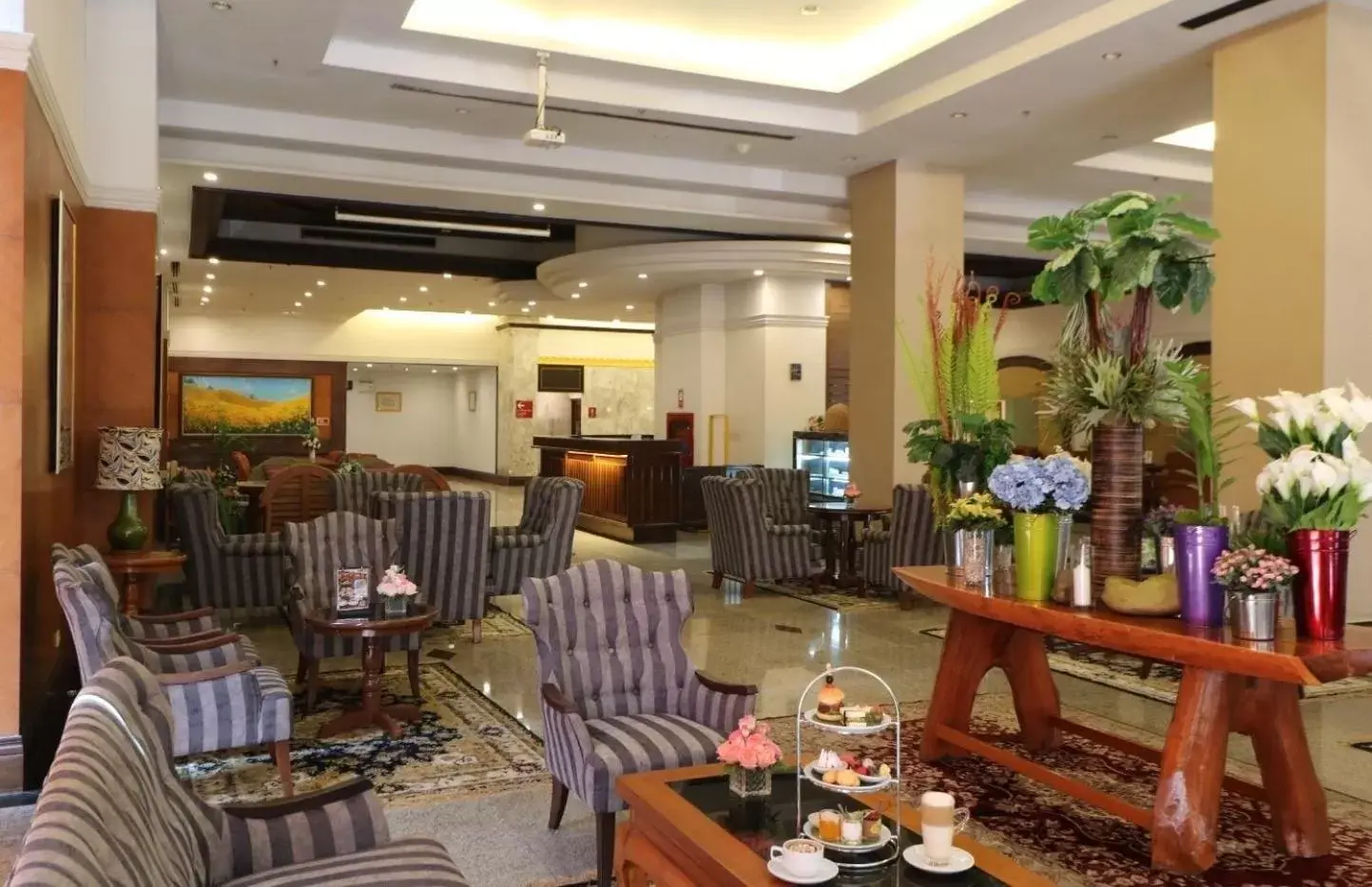 Lobby or reception, Restaurant/Places to Eat in Duangtawan Hotel Chiang Mai -SHA Extra Plus