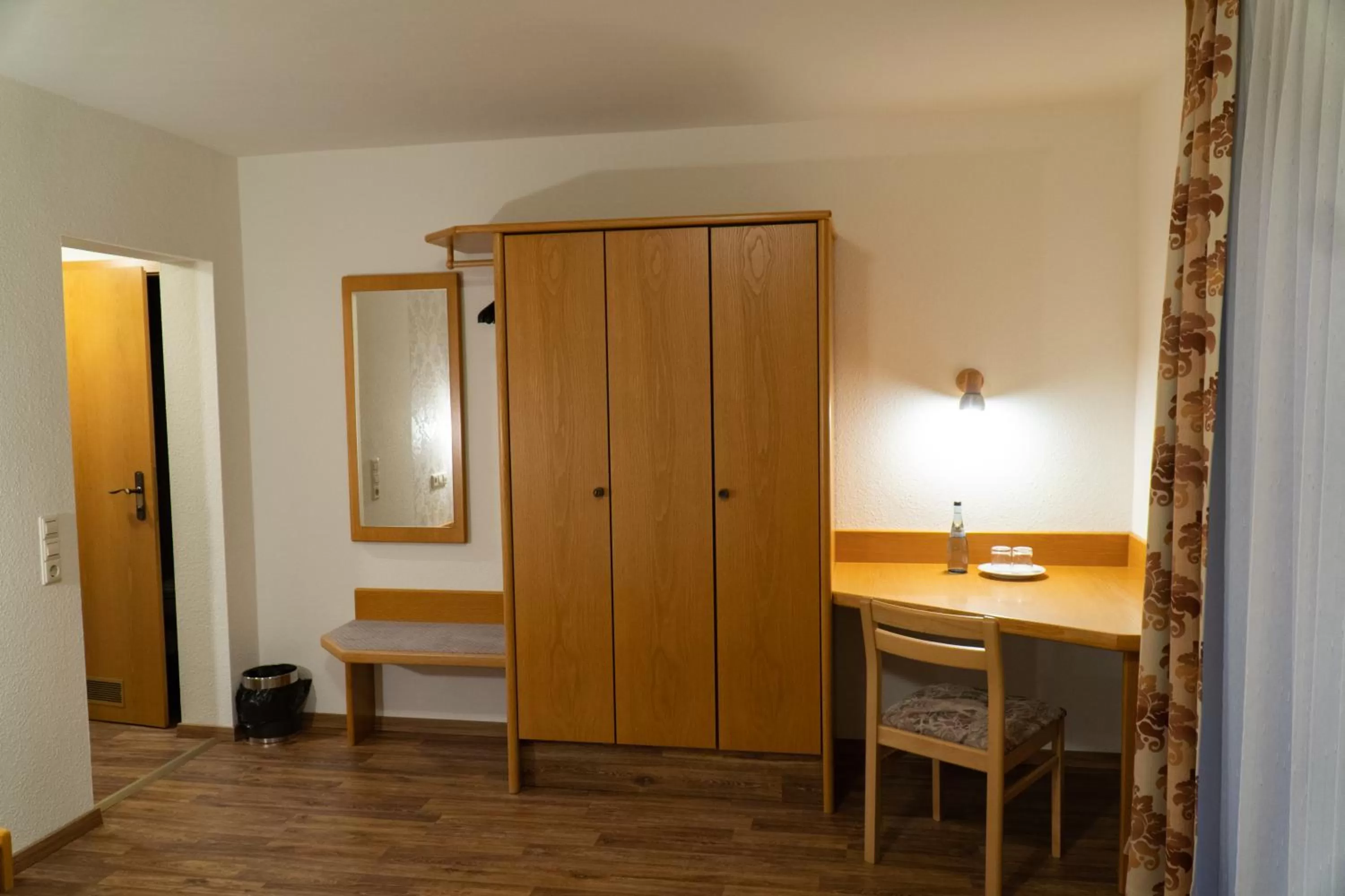 Photo of the whole room in Hotel Eleon