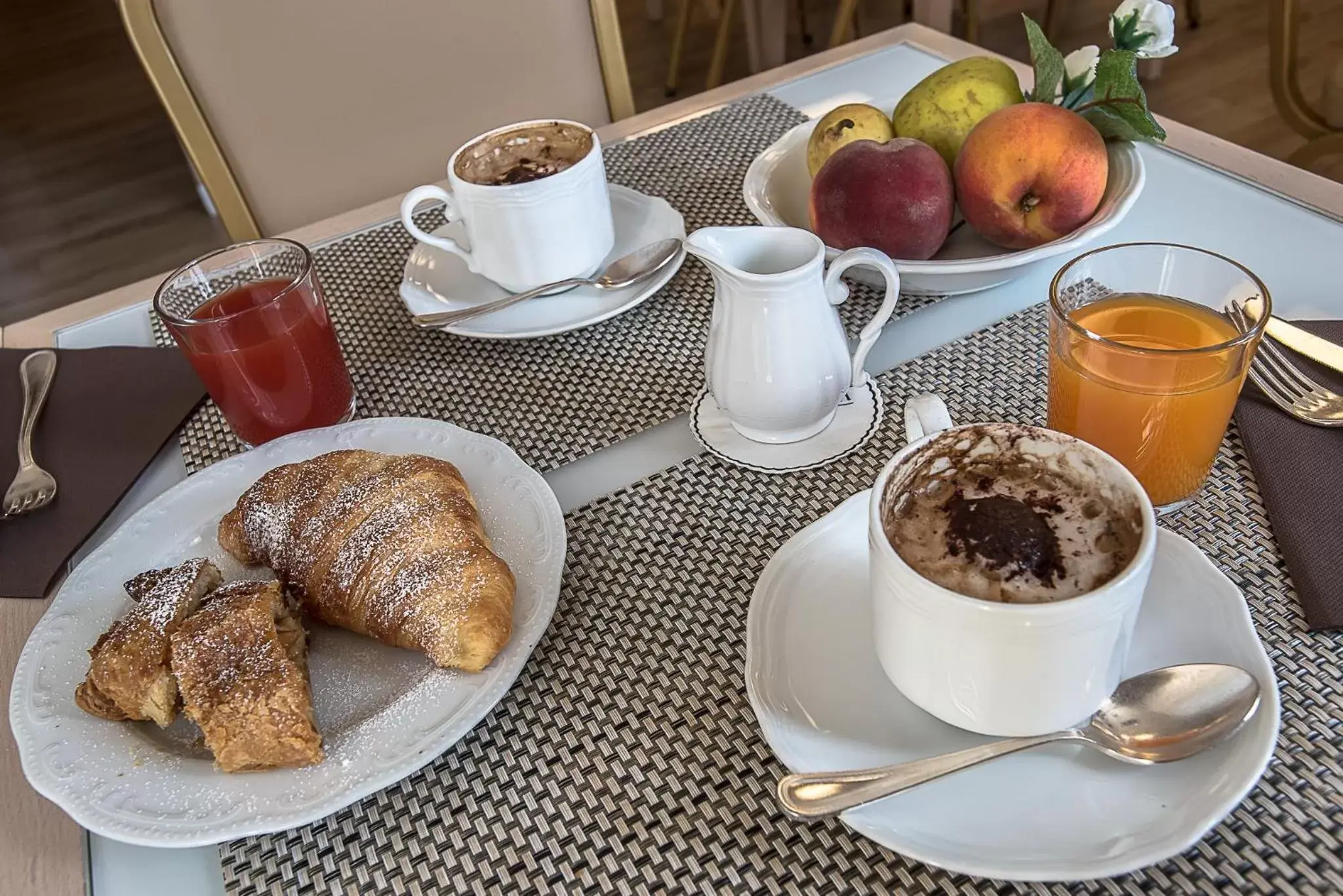 Breakfast in Hotel Villa Cappugi