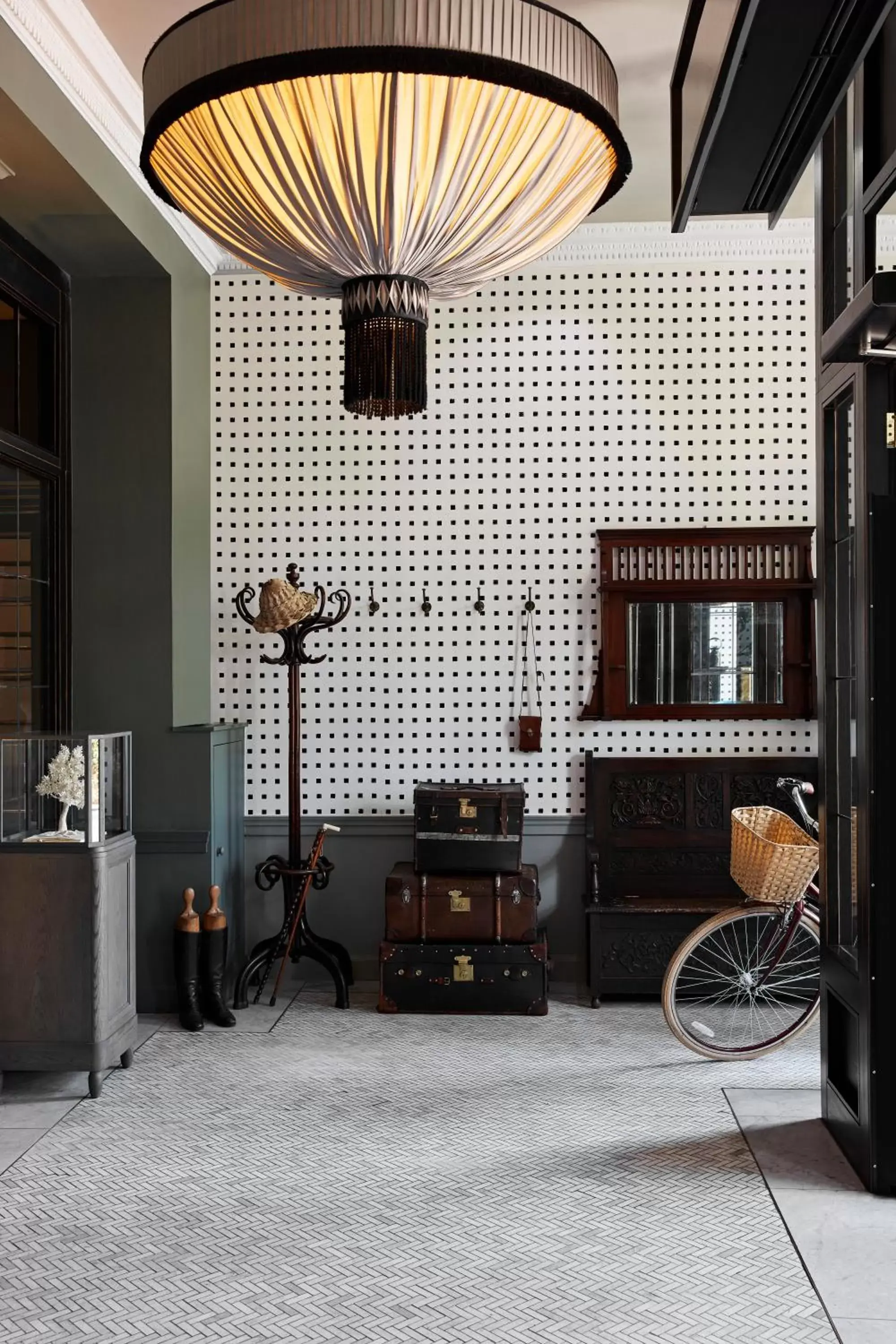 Lobby or reception in Kimpton Charlotte Square by IHG Lobby or reception in Kimpton Charlotte Square by IHG