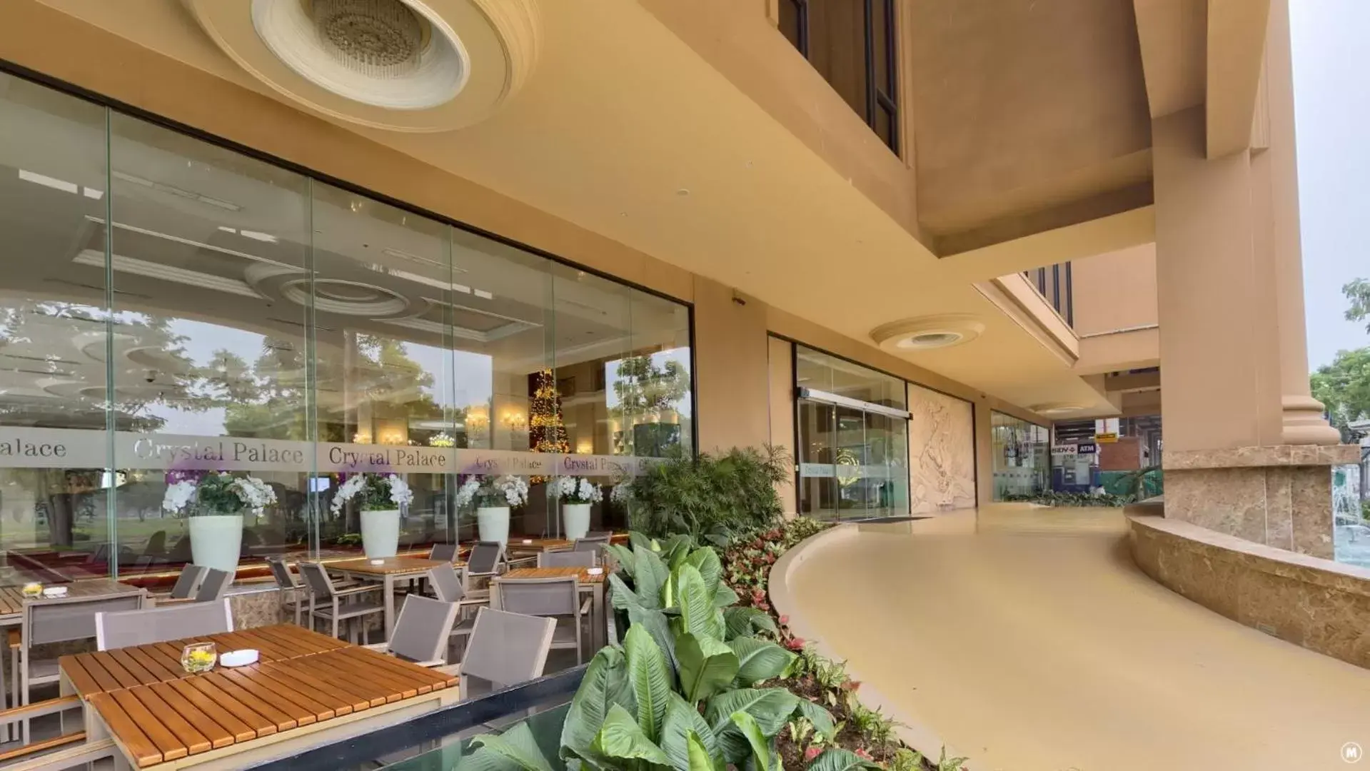 Property building in MerPerle Crystal Palace Property building in MerPerle Crystal Palace