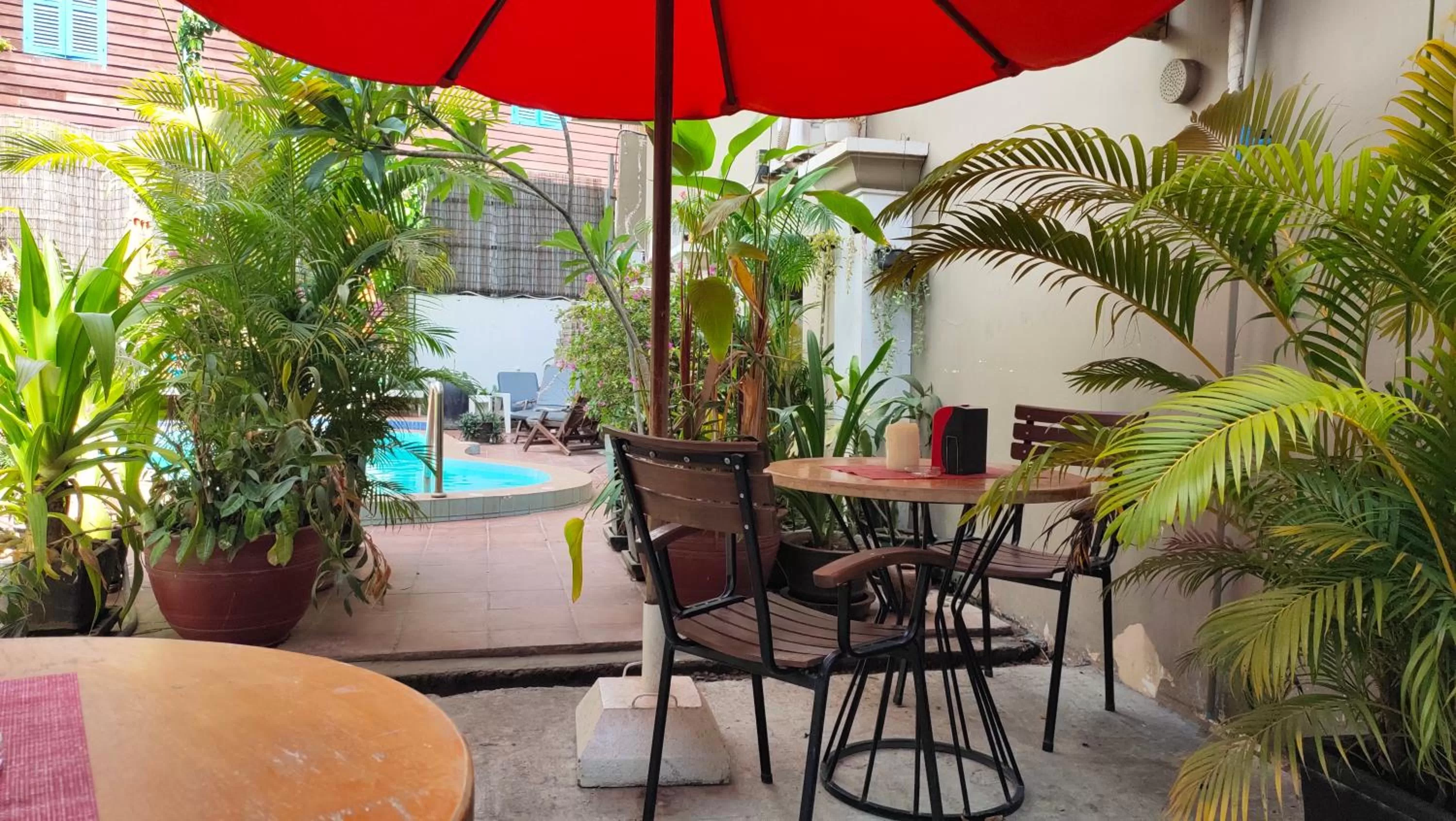 Restaurant/places to eat in La Villa du Bonheur