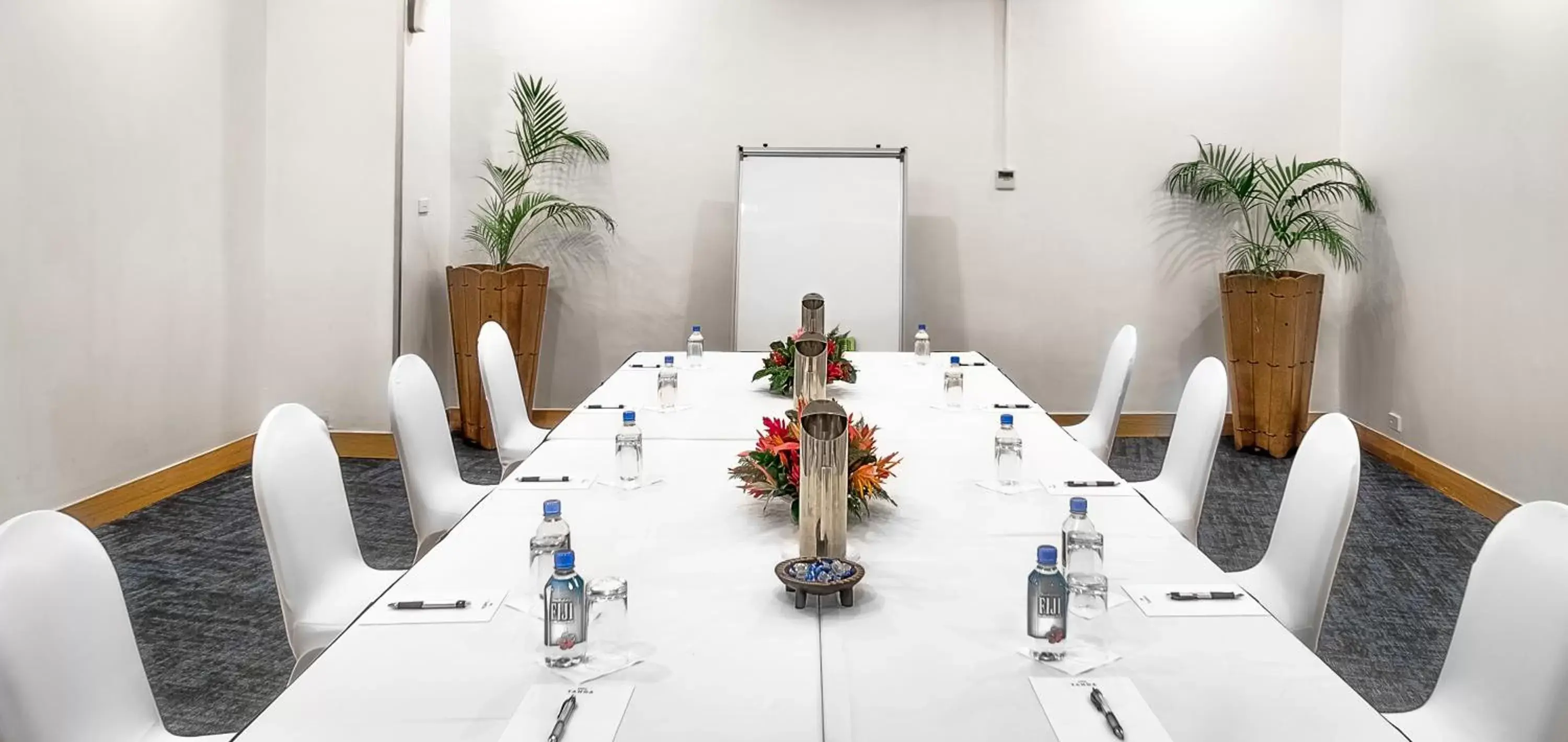 Meeting/conference room in Tanoa Plaza Hotel