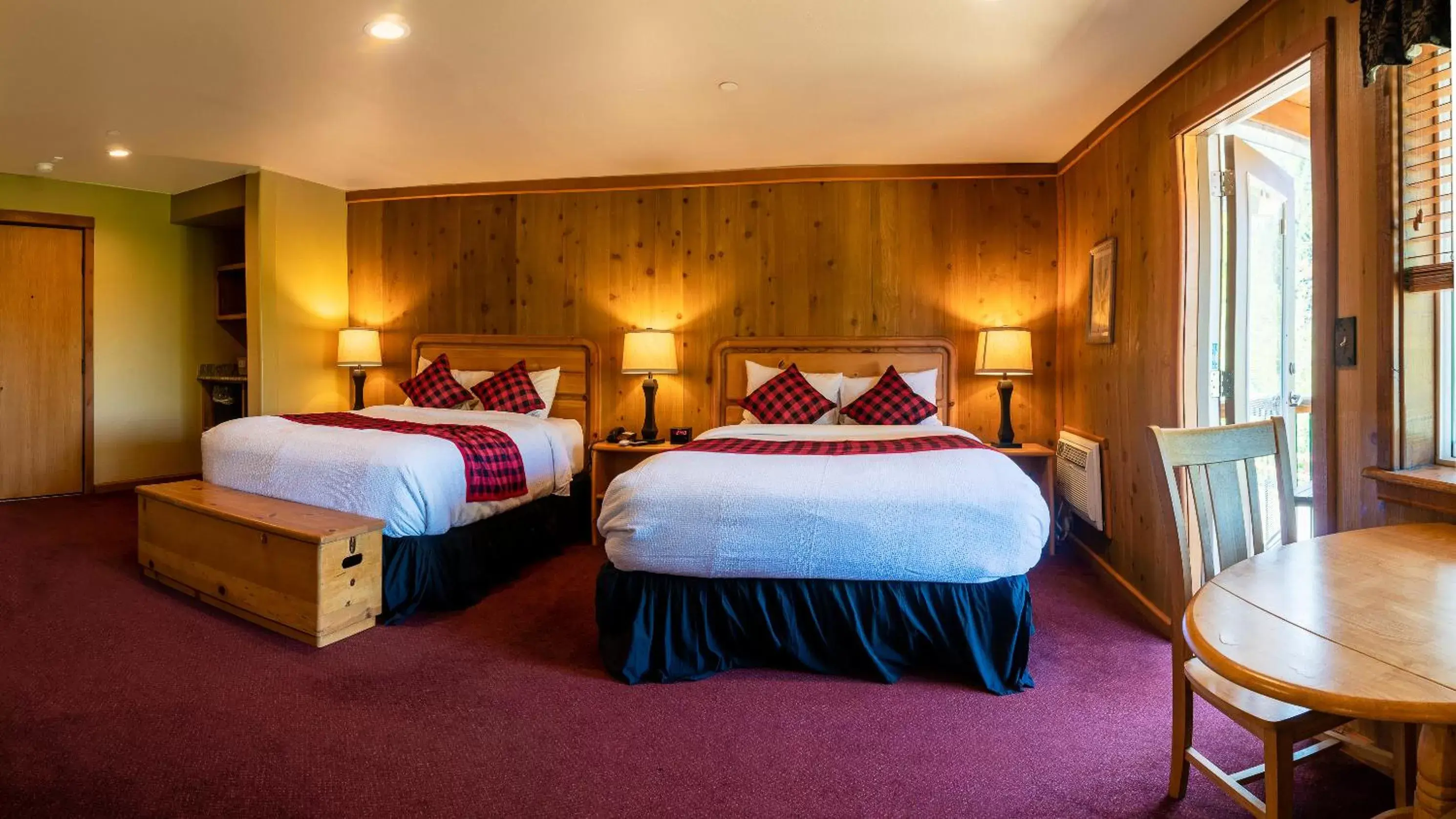 Bed in Callahan's Lodge