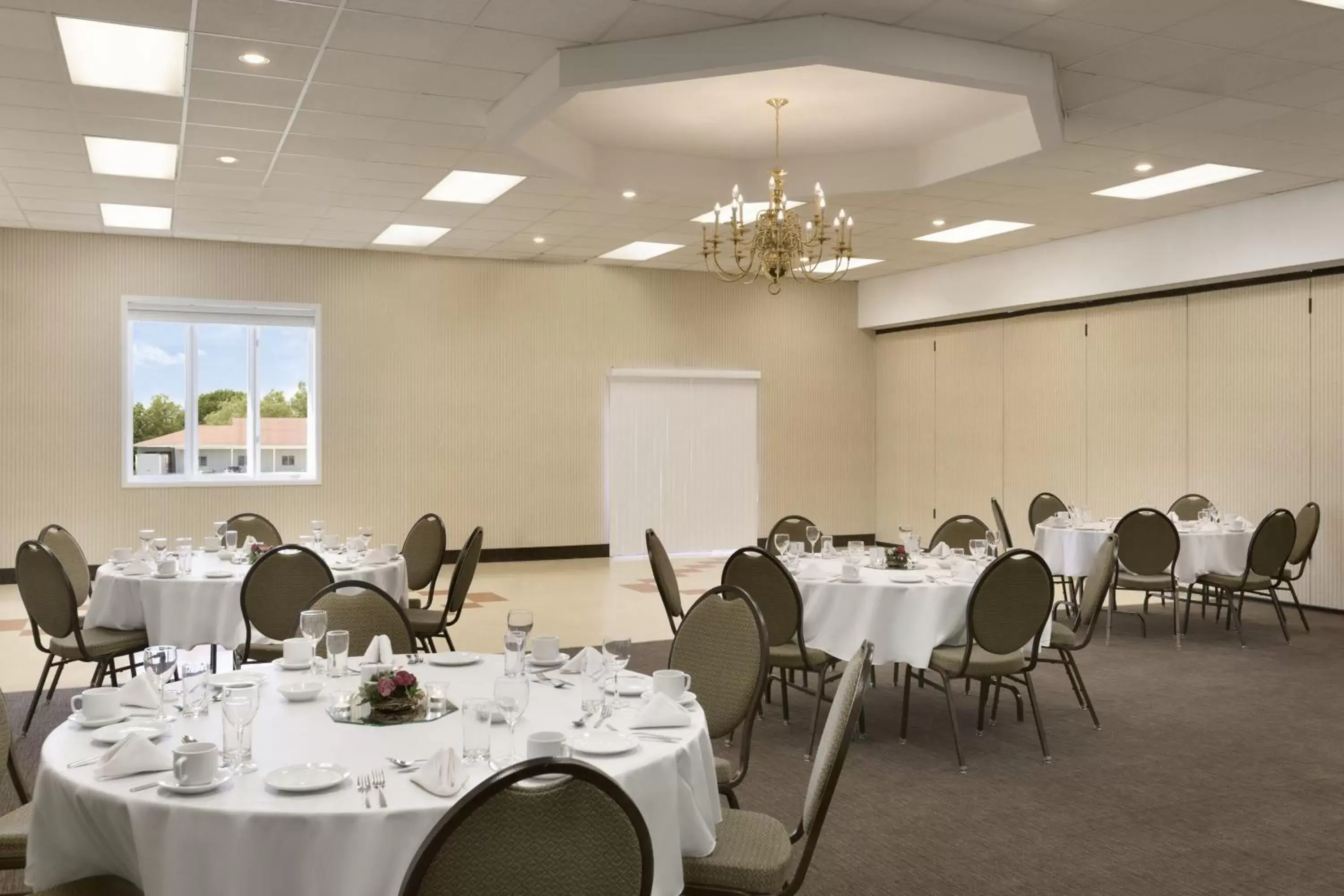 Banquet/Function facilities, Restaurant/Places to Eat in Days Inn by Wyndham Bridgewater Conference Center