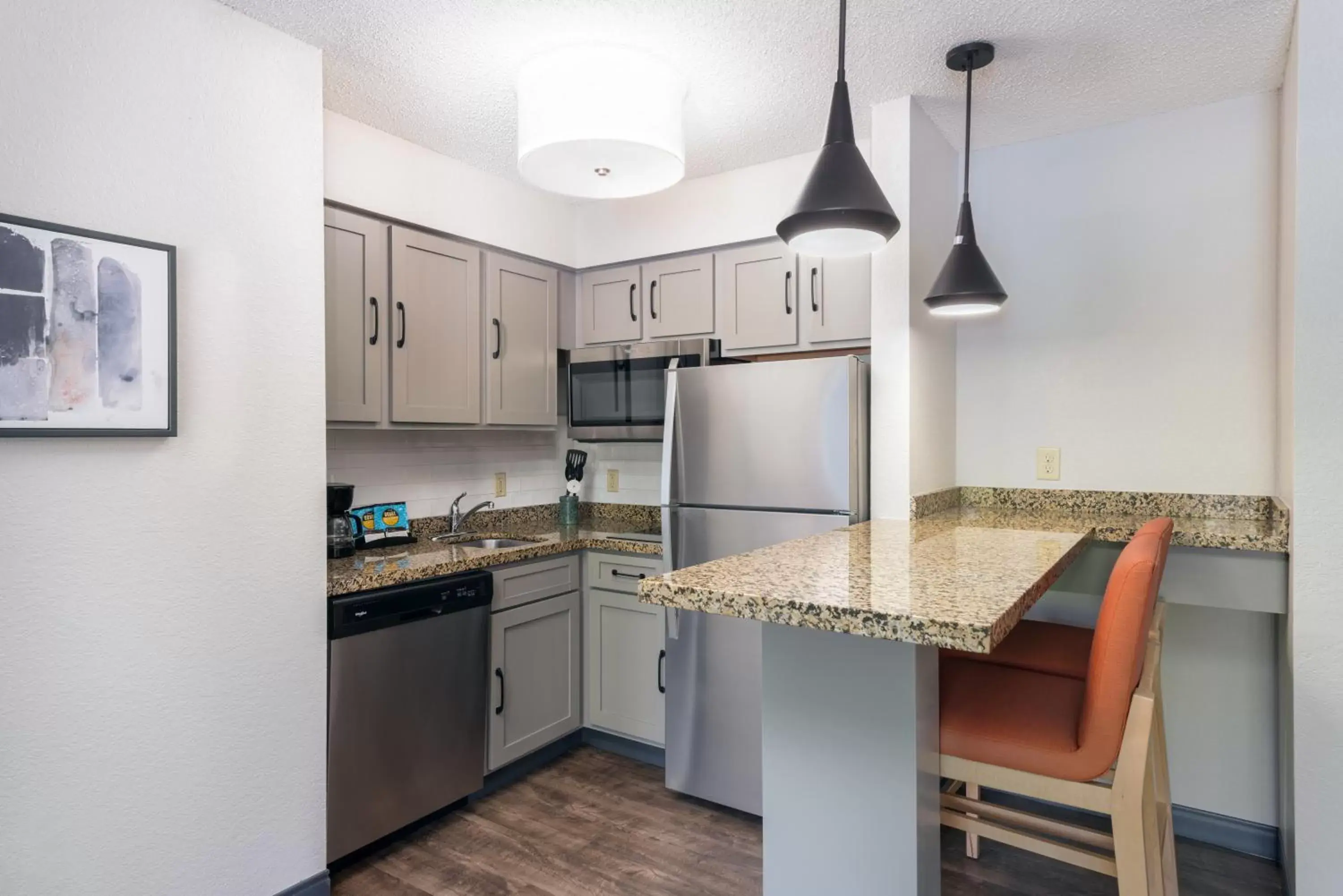 Kitchen or kitchenette, Kitchen/Kitchenette in Candlewood Suites Eagan - Mall of America Area, an IHG Hotel