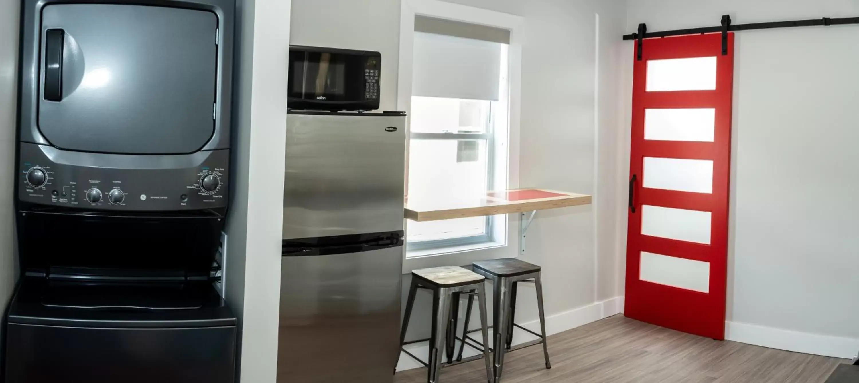 Kitchen or kitchenette in Morel Executive Suites