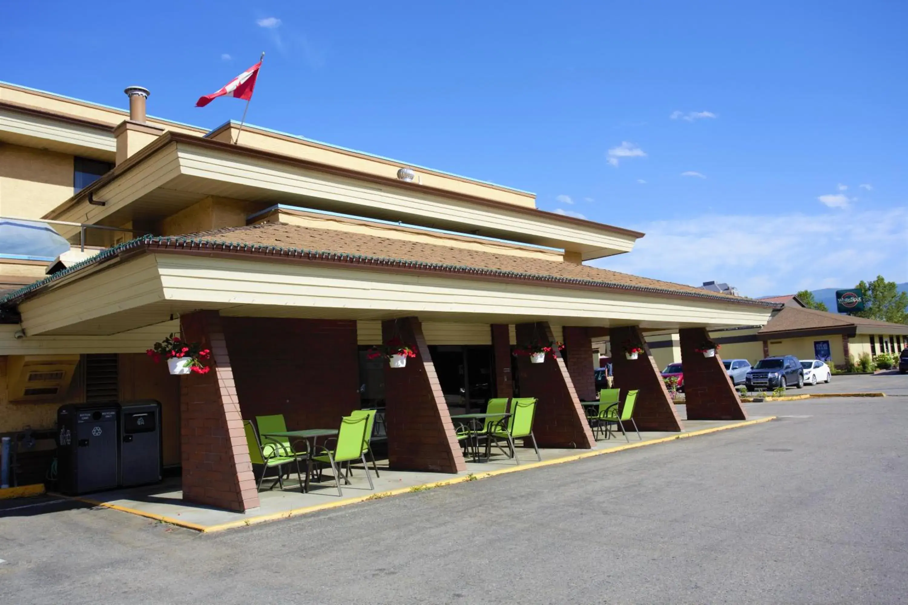 Facade/entrance, Property Building in Dilworth Inn